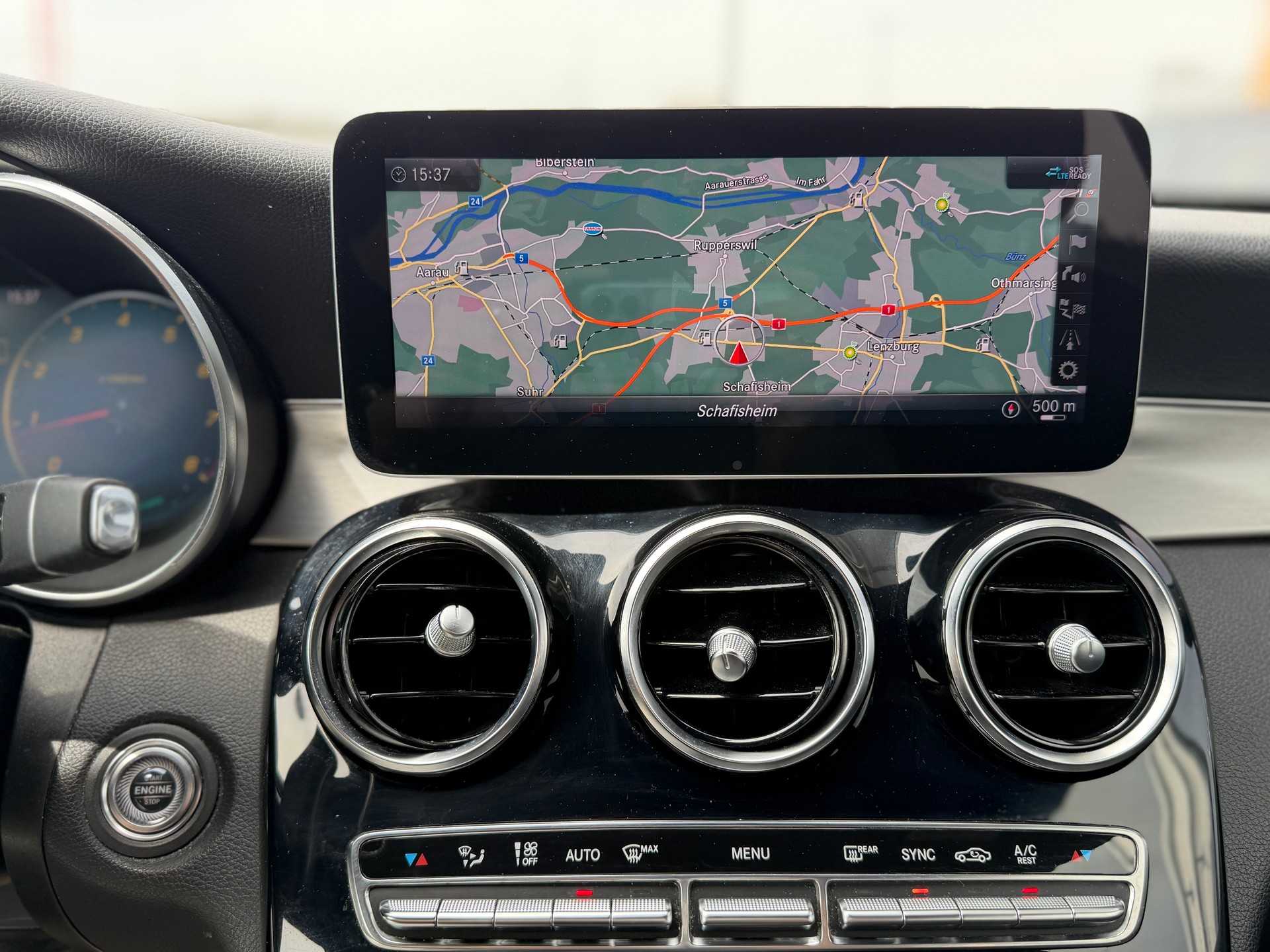 MERCEDES-BENZ C 200 AMG Line 4Matic 9G-Tronic-image-14