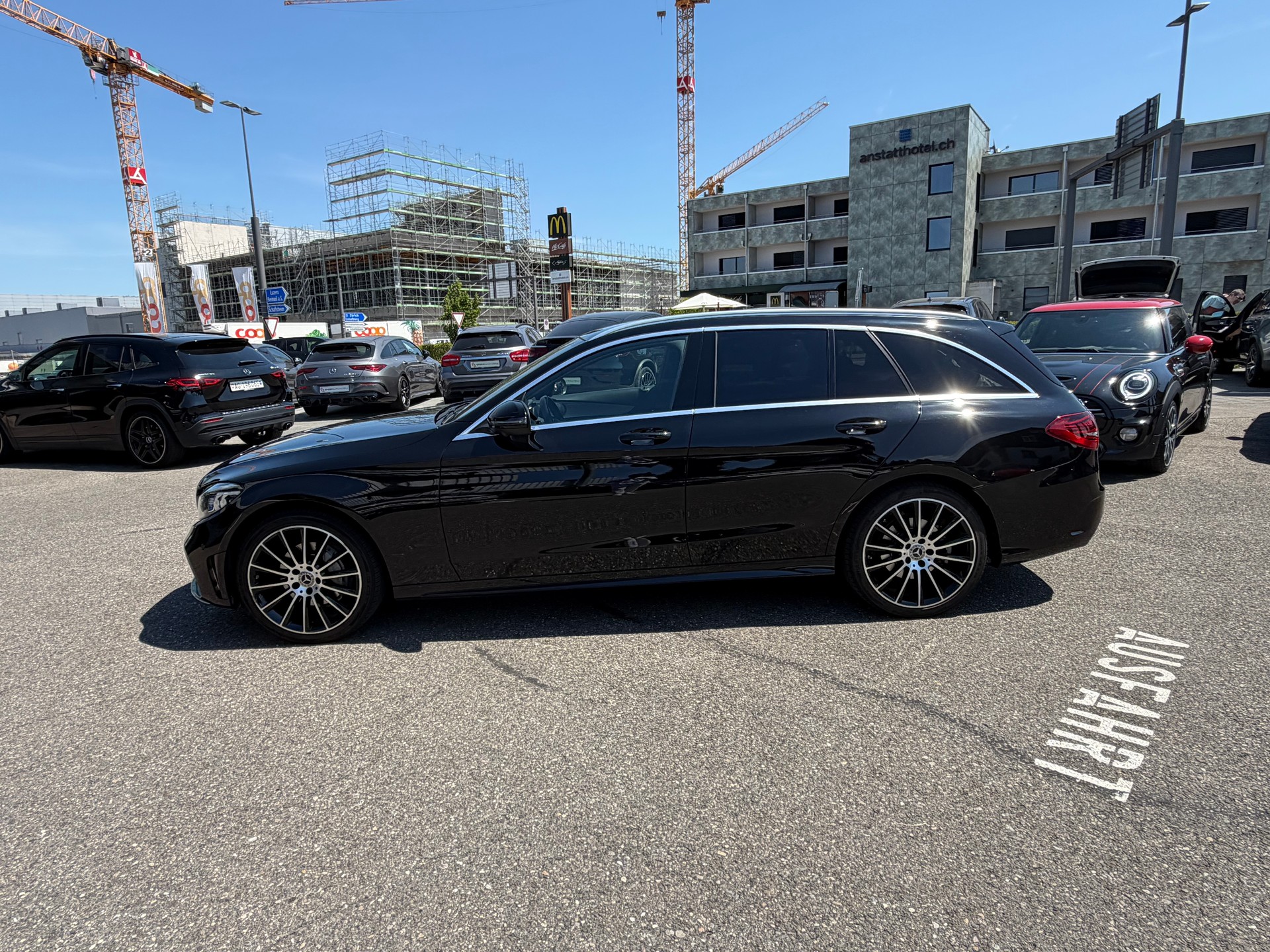 MERCEDES-BENZ C 200 AMG Line 4Matic 9G-Tronic-image-1