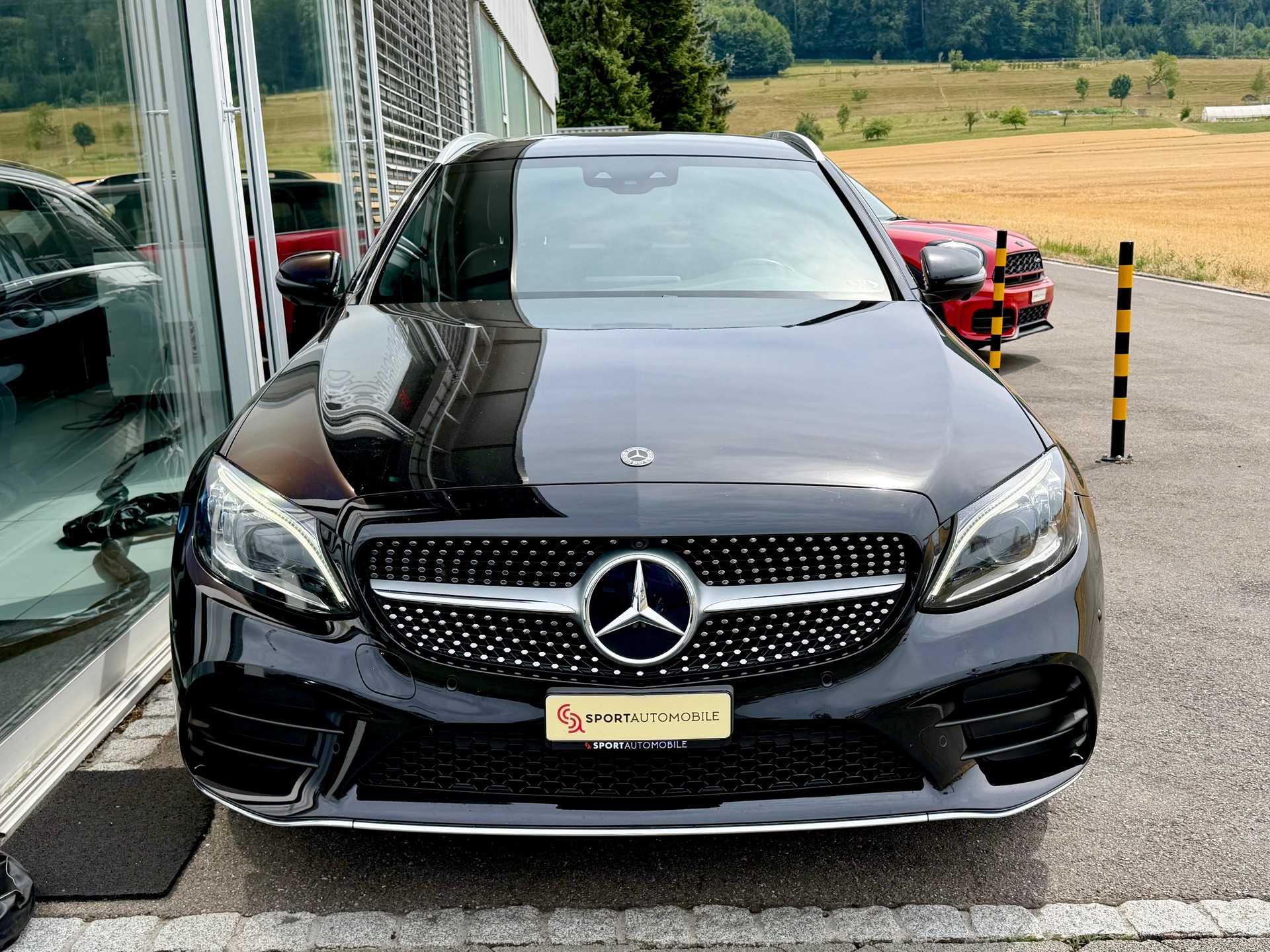 MERCEDES-BENZ C 200 AMG Line 4Matic 9G-Tronic-showroom-element-2