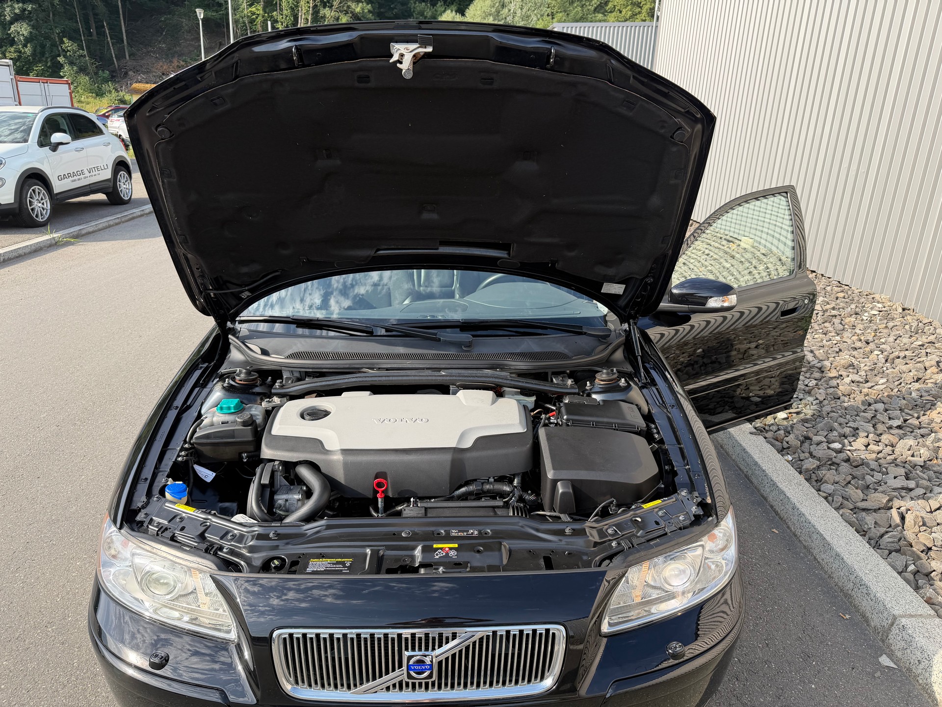 VOLVO V70 2.4D Momentum-image-47
