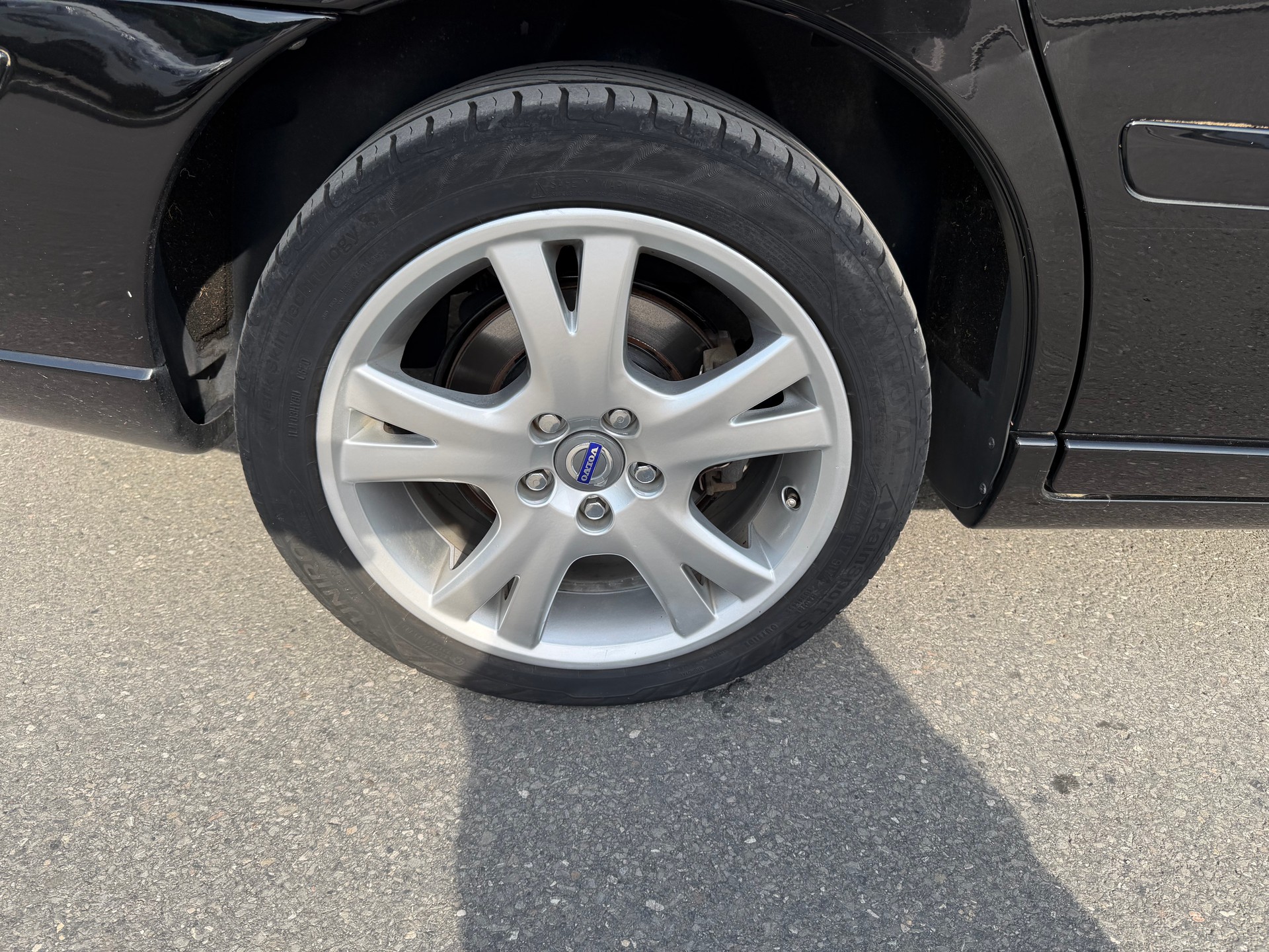 VOLVO V70 2.4D Momentum-image-21