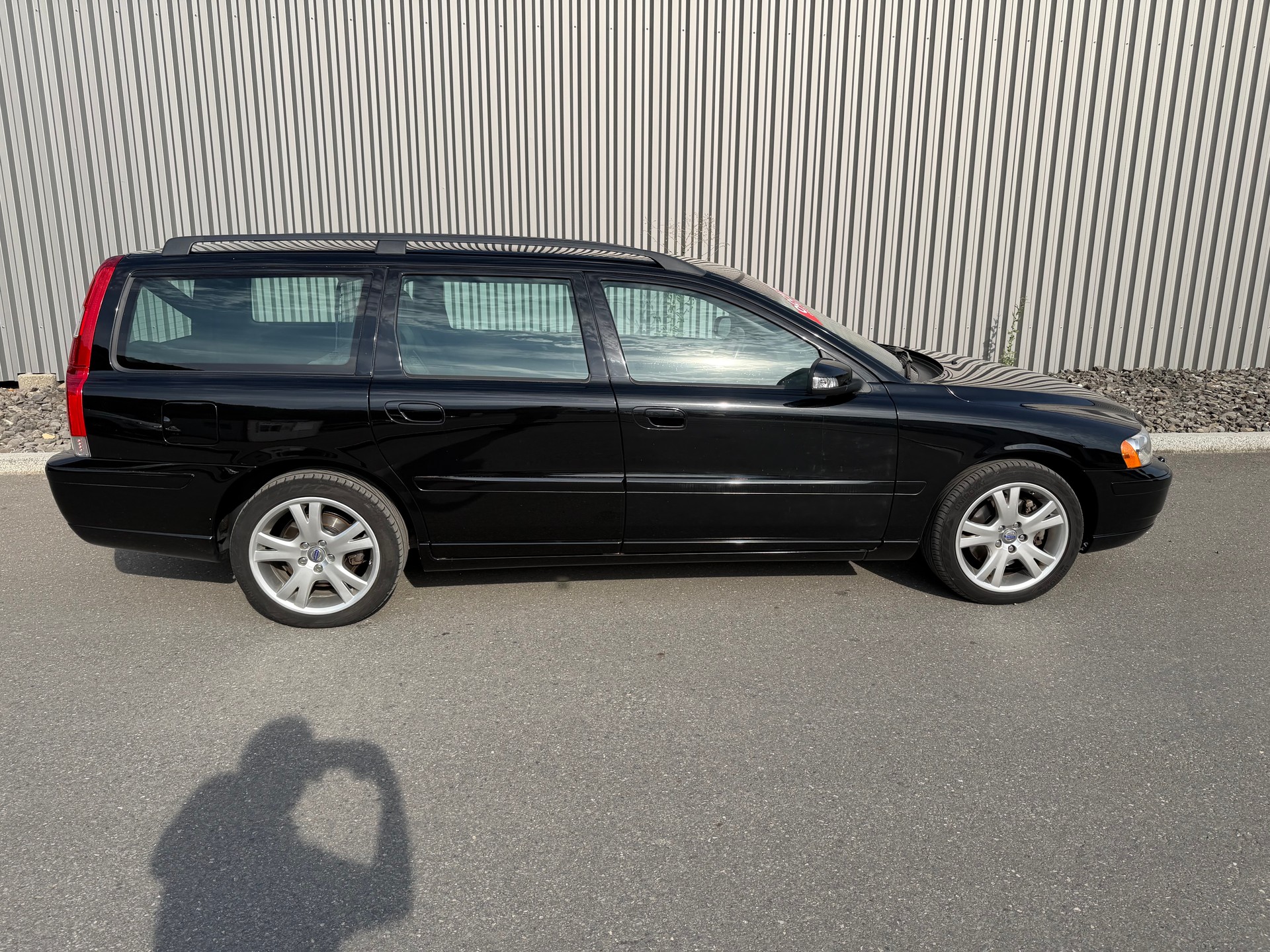 VOLVO V70 2.4D Momentum-image-14