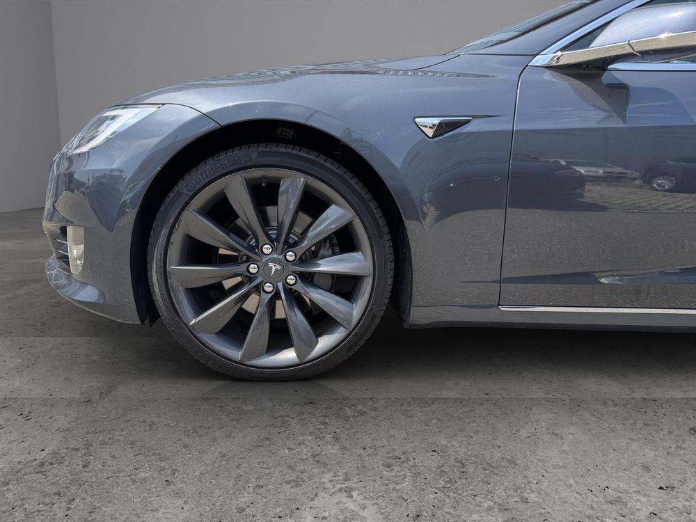 TESLA Model S 75 D (CH-Fahrzeug)-image-6