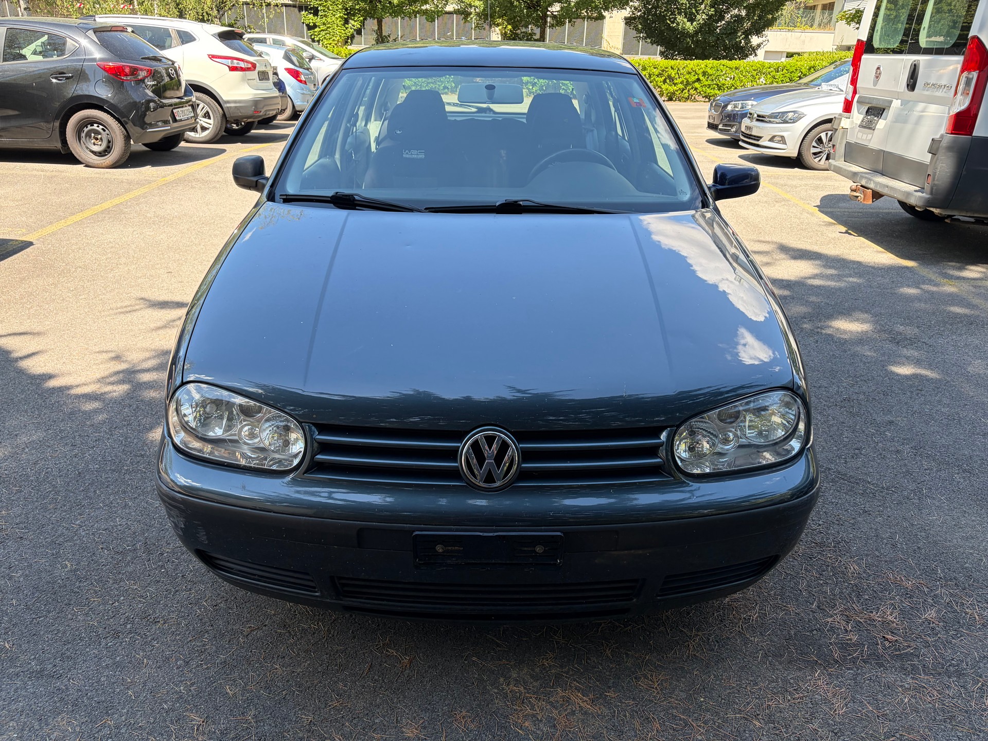 VW Golf 1.6 Comfortline Automatic-image-0