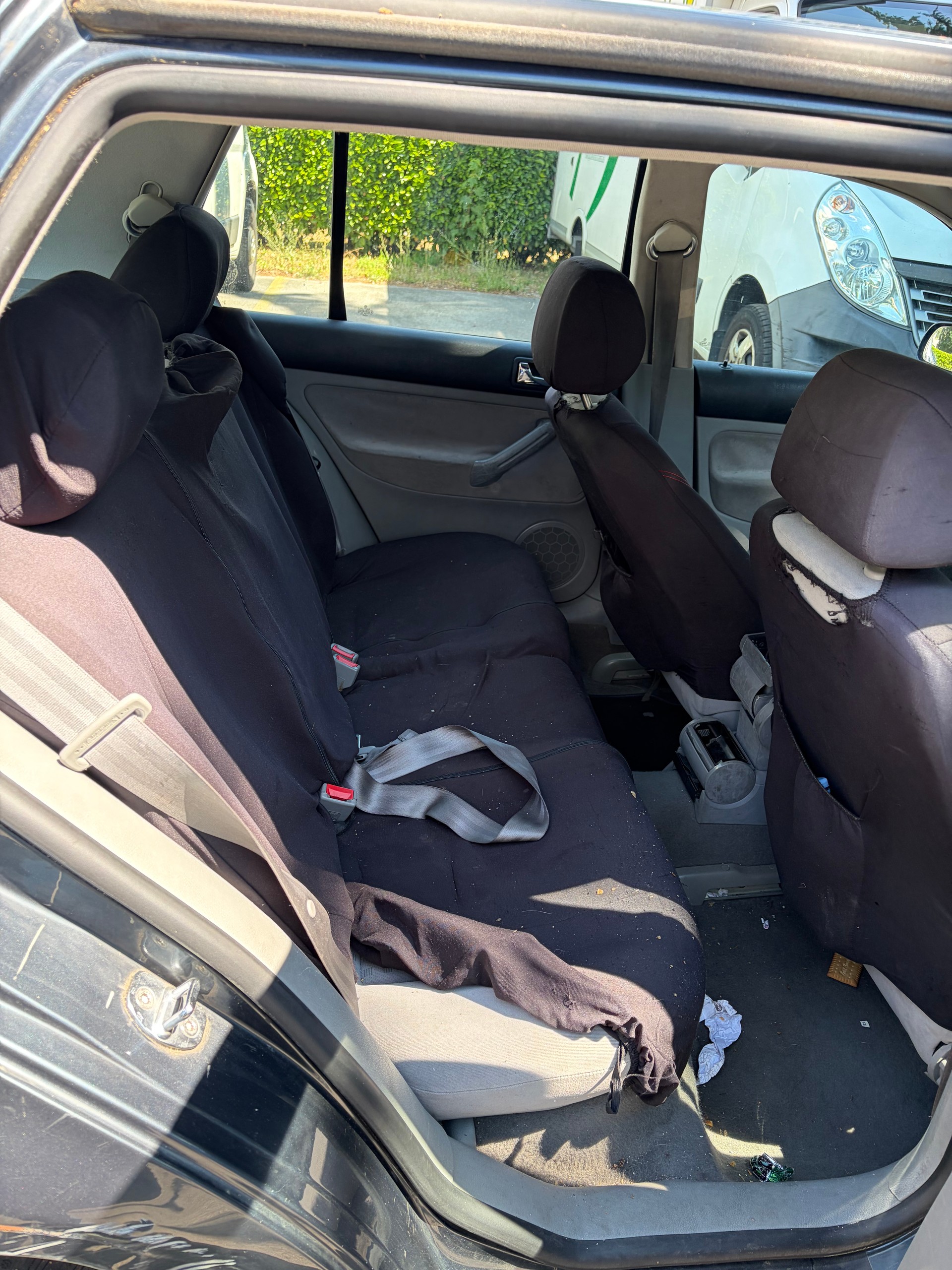 VW Golf 1.6 Comfortline Automatic-image-10