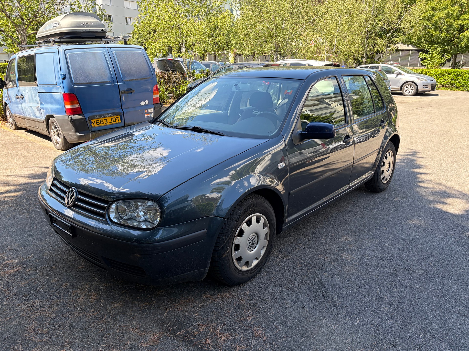 VW Golf 1.6 Comfortline Automatic-image-1