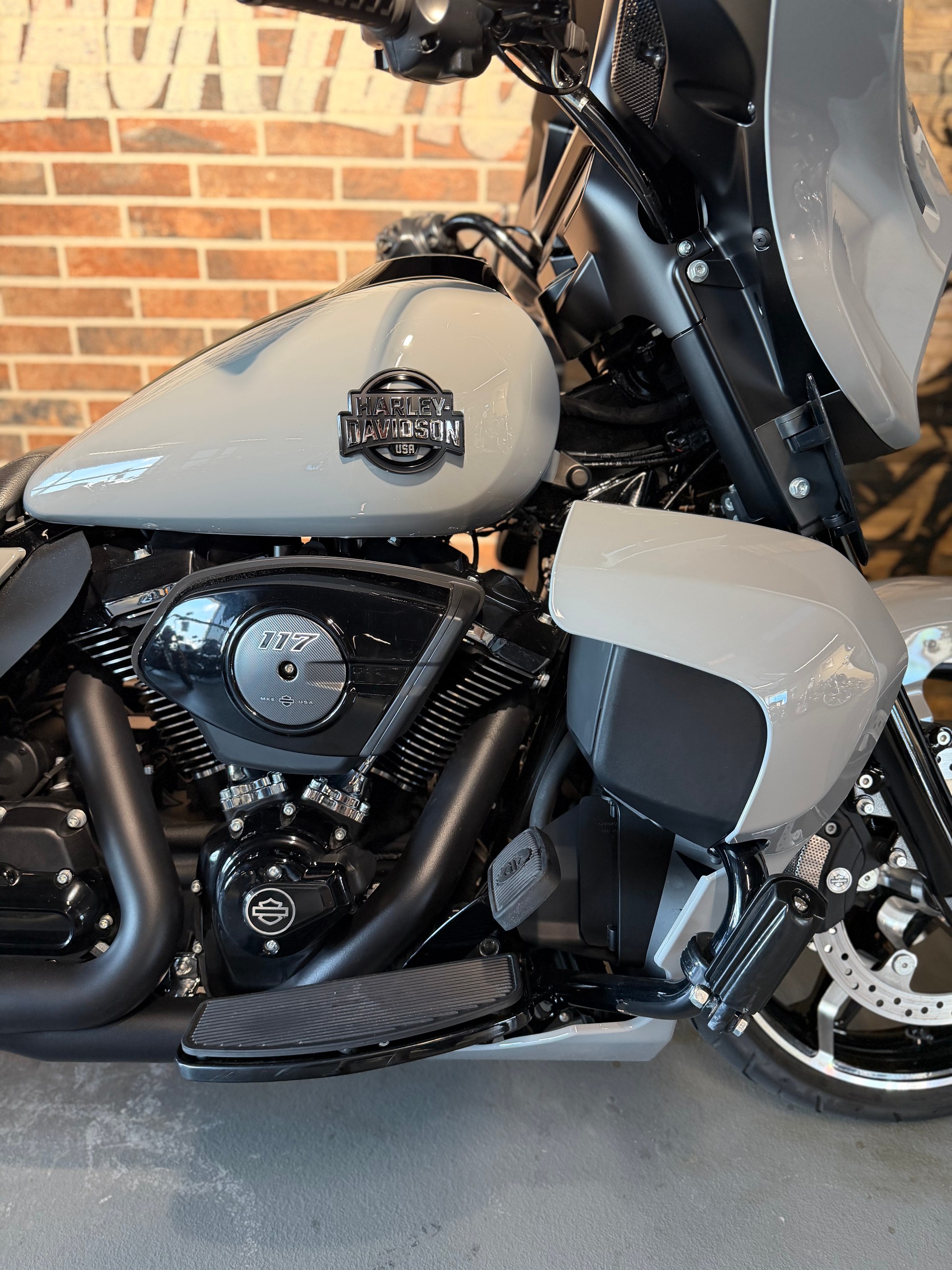 HARLEY-DAVIDSON FLHXU Street Glide Ultra 117-image-8