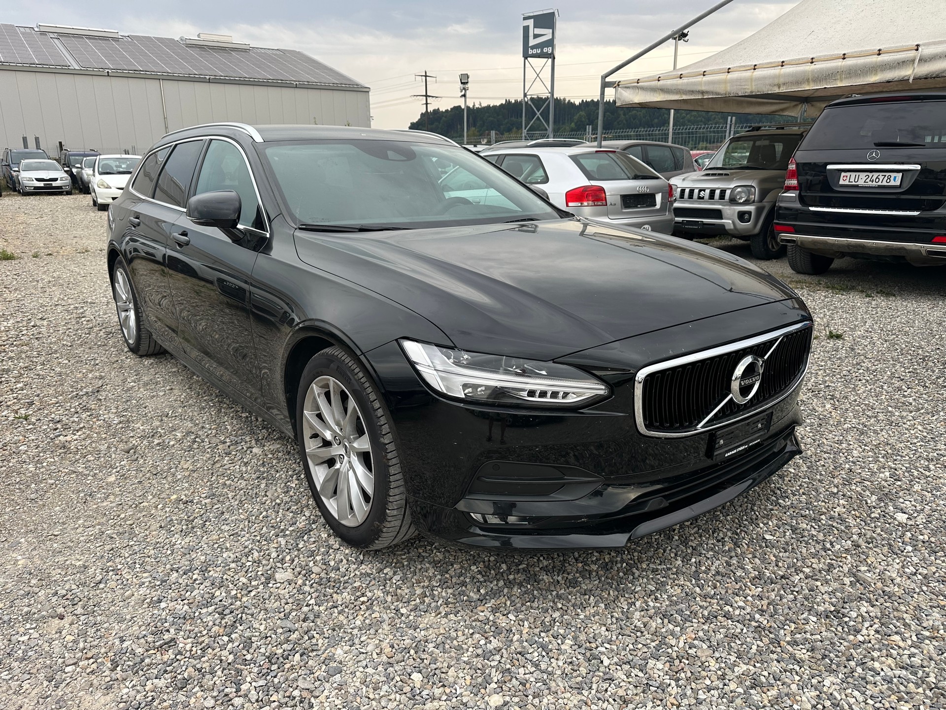 VOLVO V90 T4 Momentum Geartronic-image-2