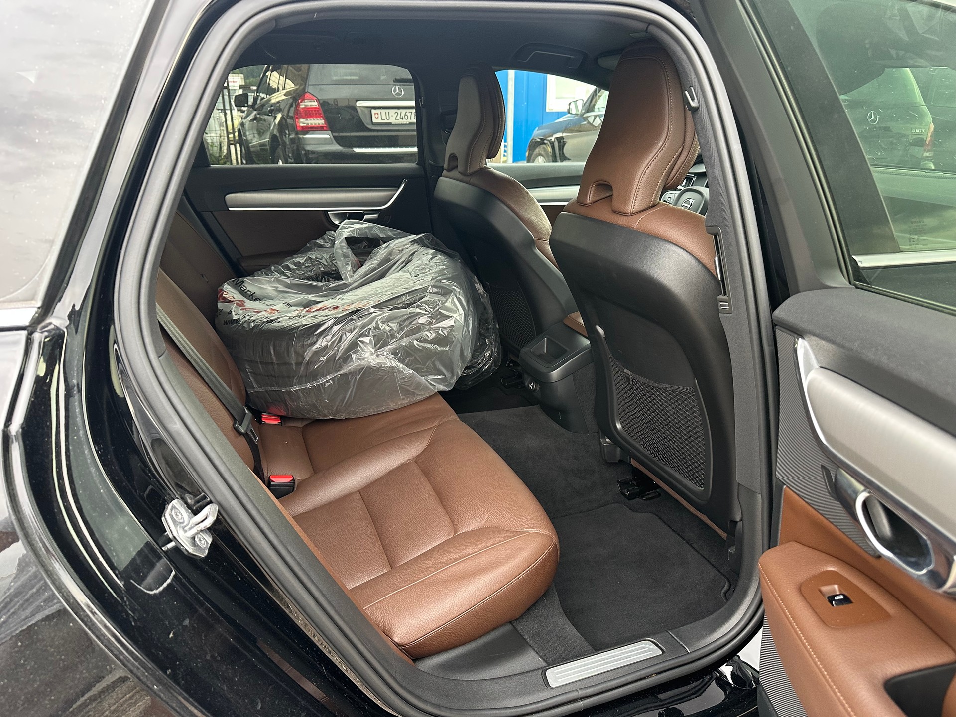 VOLVO V90 T4 Momentum Geartronic-image-12