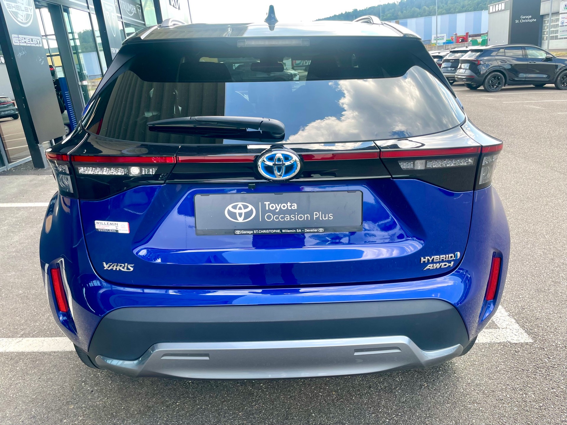 TOYOTA Yaris Cross 1.5 Premiere Edition e-CVT AWDi-image-5