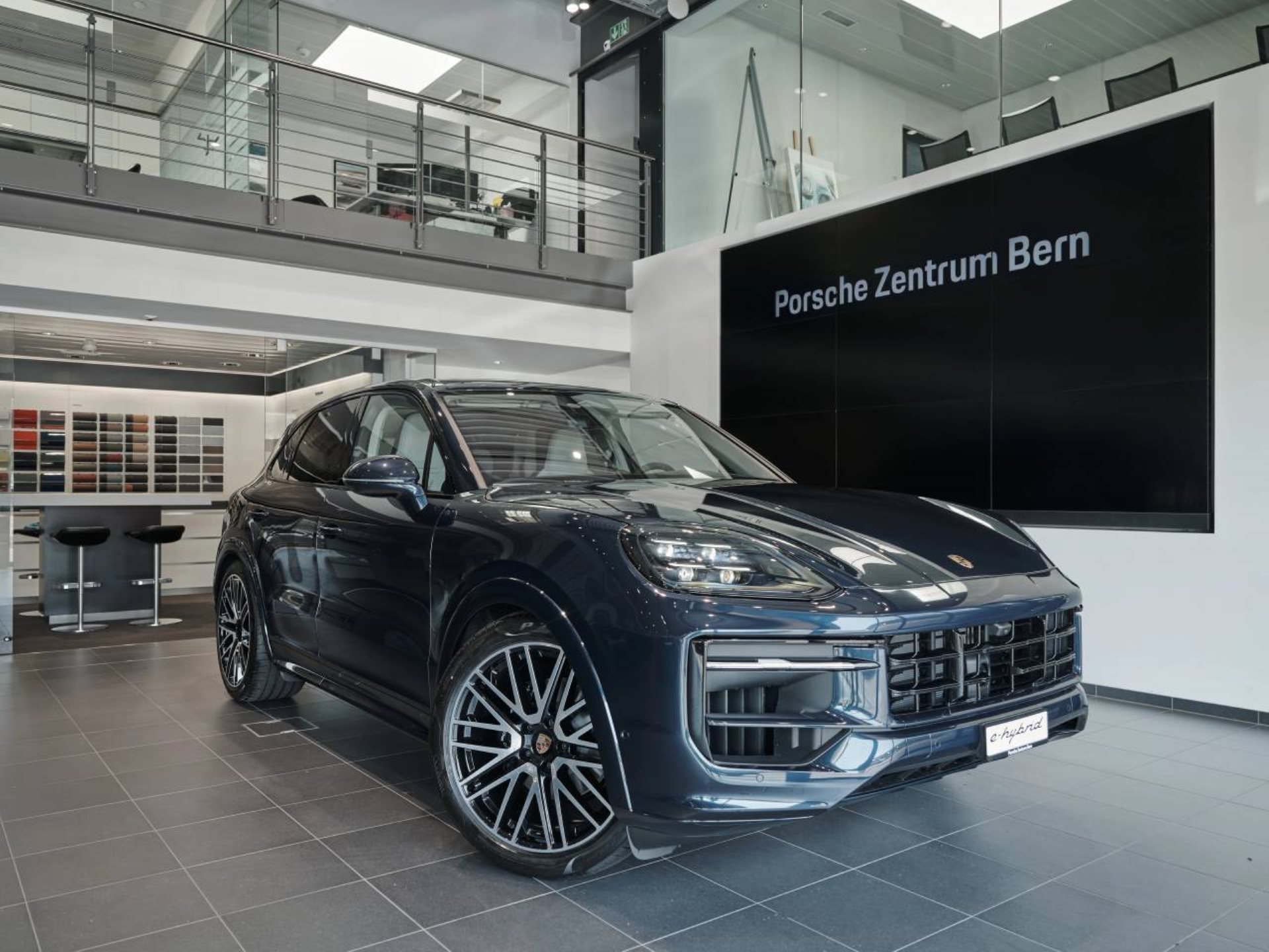 PORSCHE Cayenne Black Edition-image-0