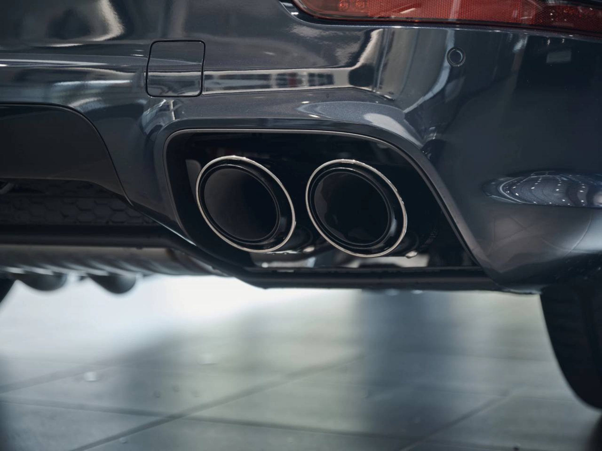 PORSCHE Cayenne Black Edition-image-28