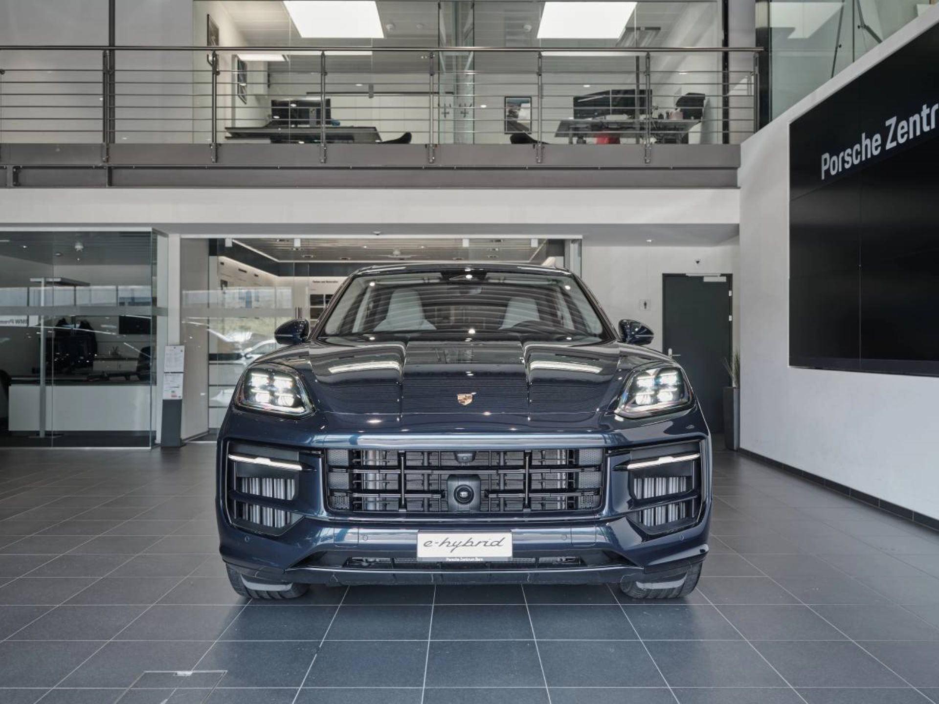 PORSCHE Cayenne Black Edition-image-9