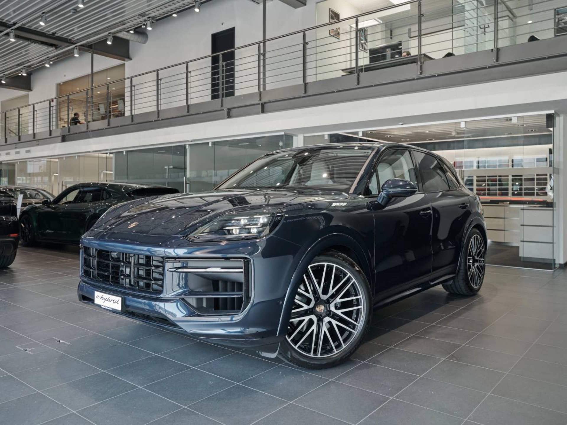 PORSCHE Cayenne Black Edition-image-8
