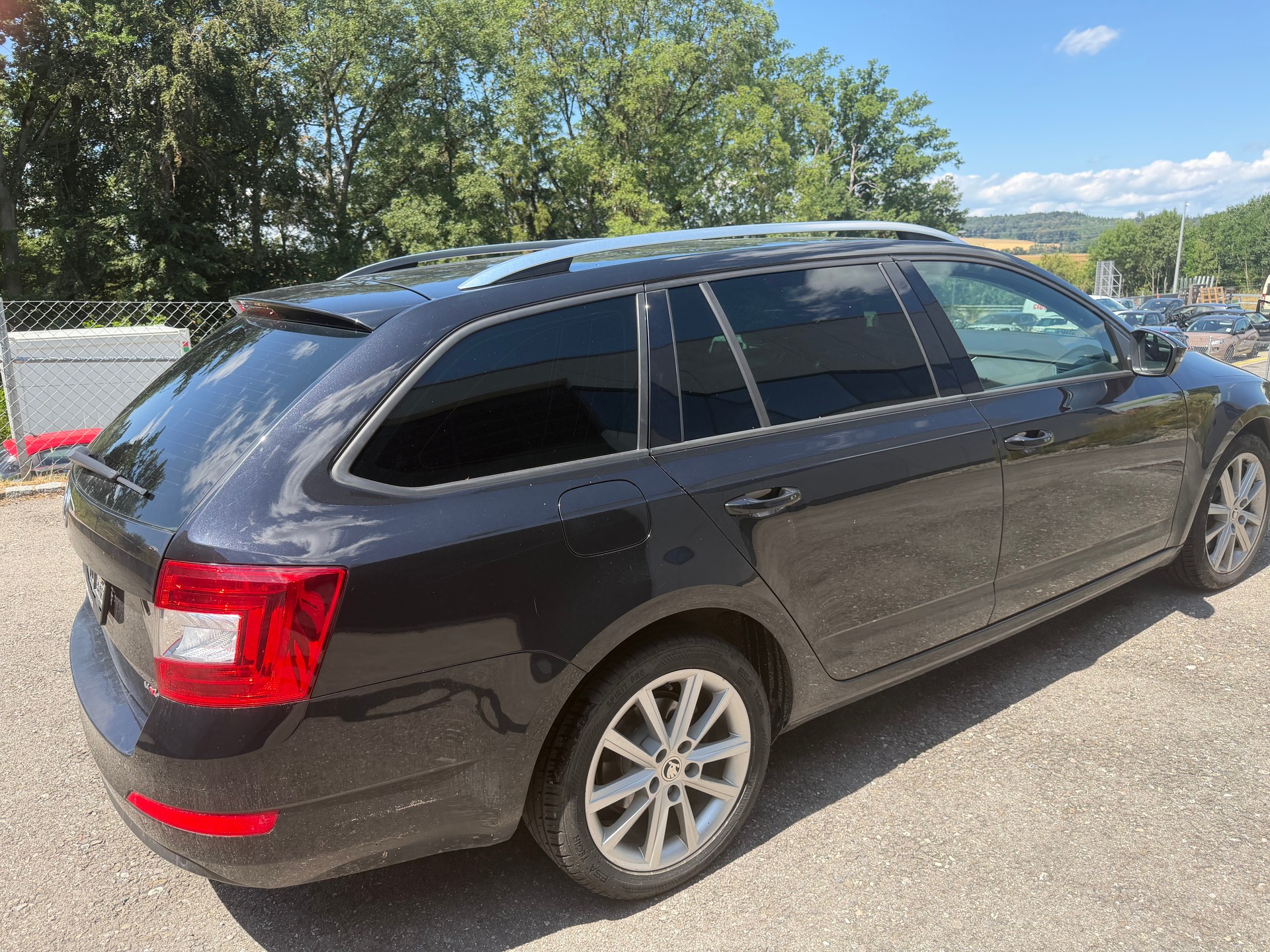 SKODA Octavia Combi 1.8 TSI Fresh 4x4 DSG-image-2