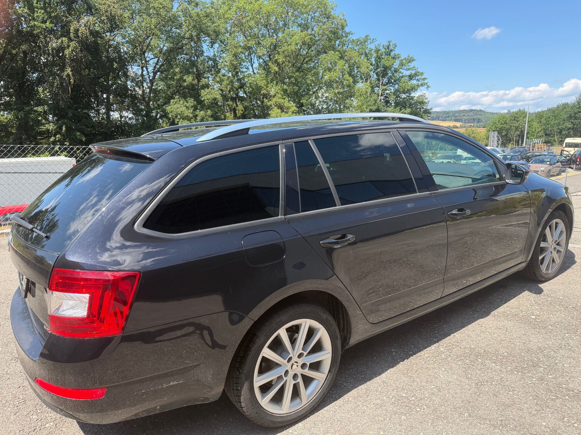 SKODA Octavia Combi 1.8 TSI Fresh 4x4 DSG-image-3