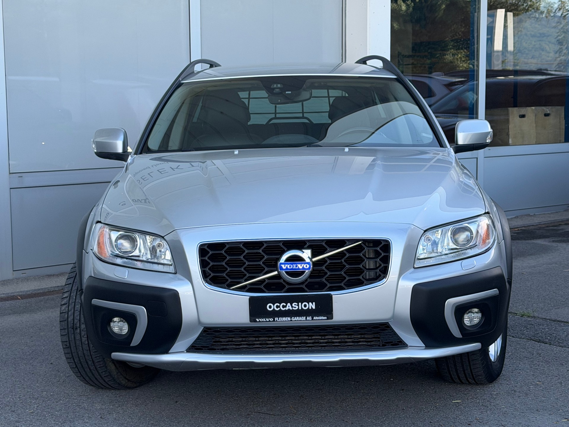 VOLVO XC70 D5 AWD Momentum Geartronic-image-19