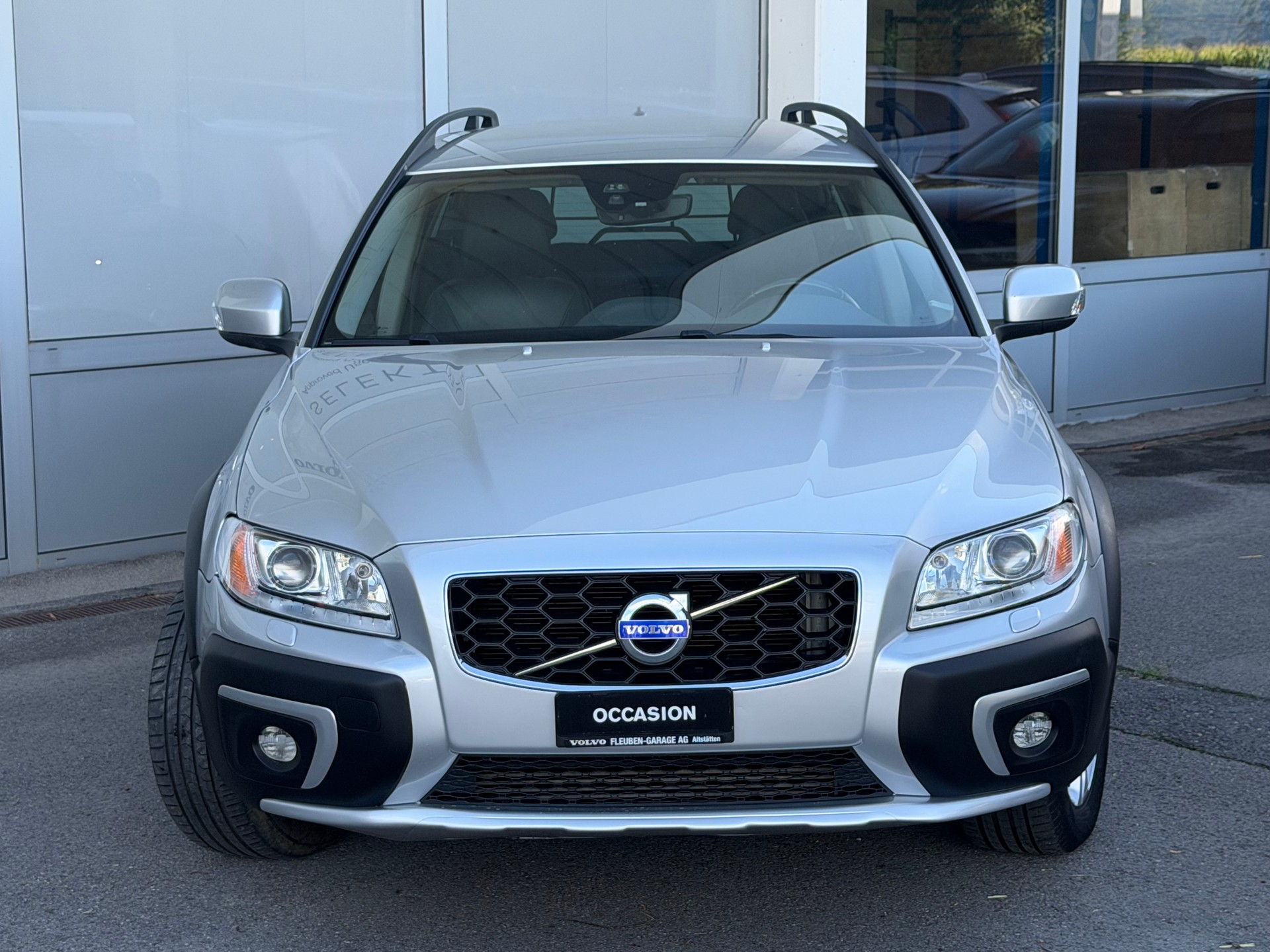 VOLVO XC70 D5 AWD Momentum Geartronic-image-18