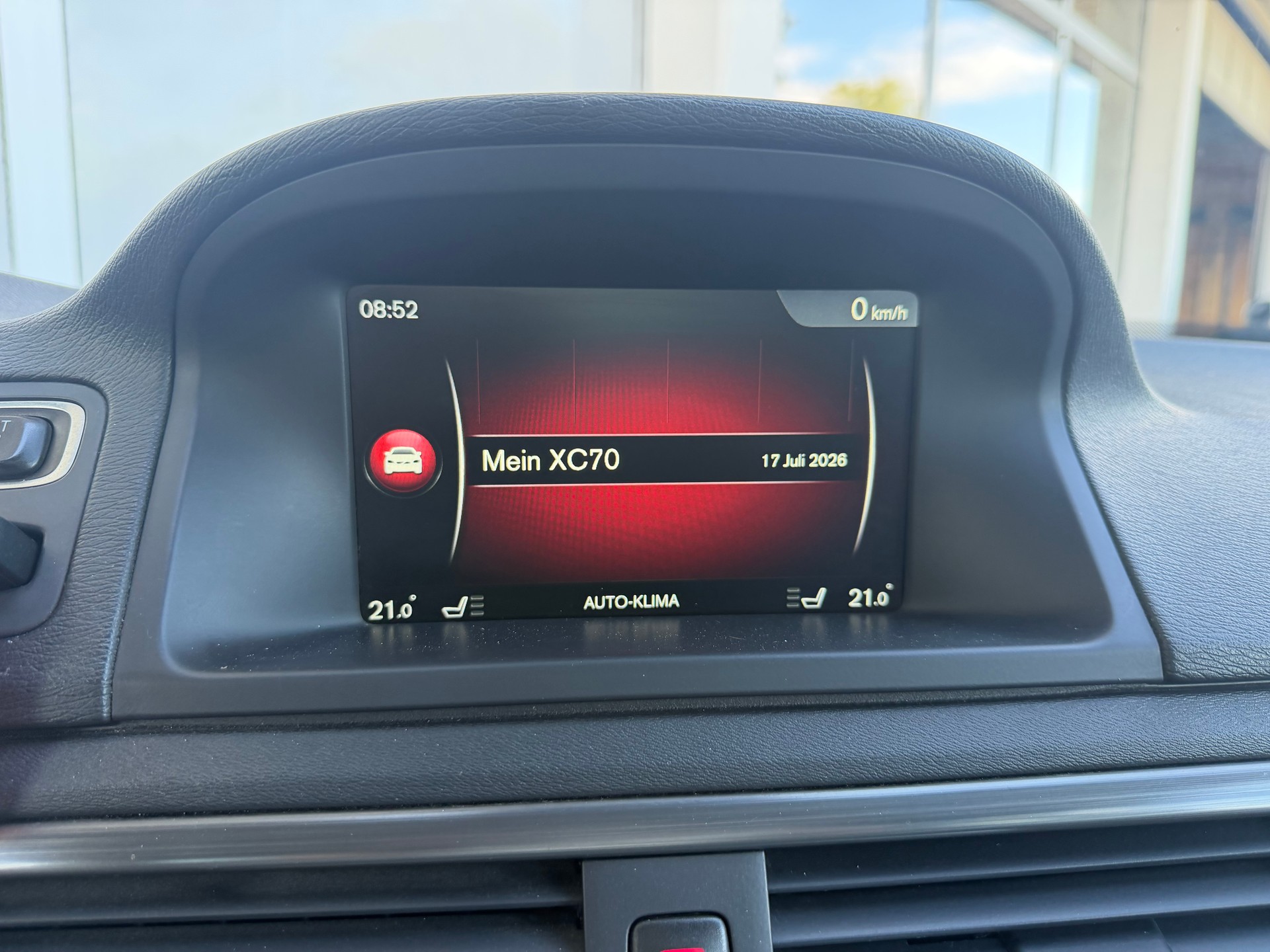 VOLVO XC70 D5 AWD Momentum Geartronic-image-15