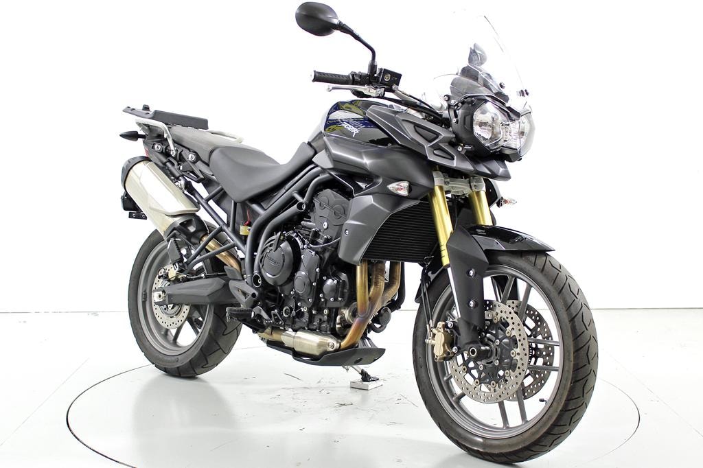 TRIUMPH Tiger 800 ABS-showroom-element-1