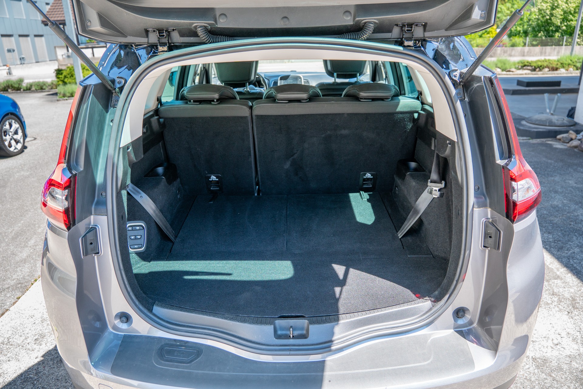RENAULT Grand Scénic 1.2 16V Turbo Bose 7 Plätzer-image-18