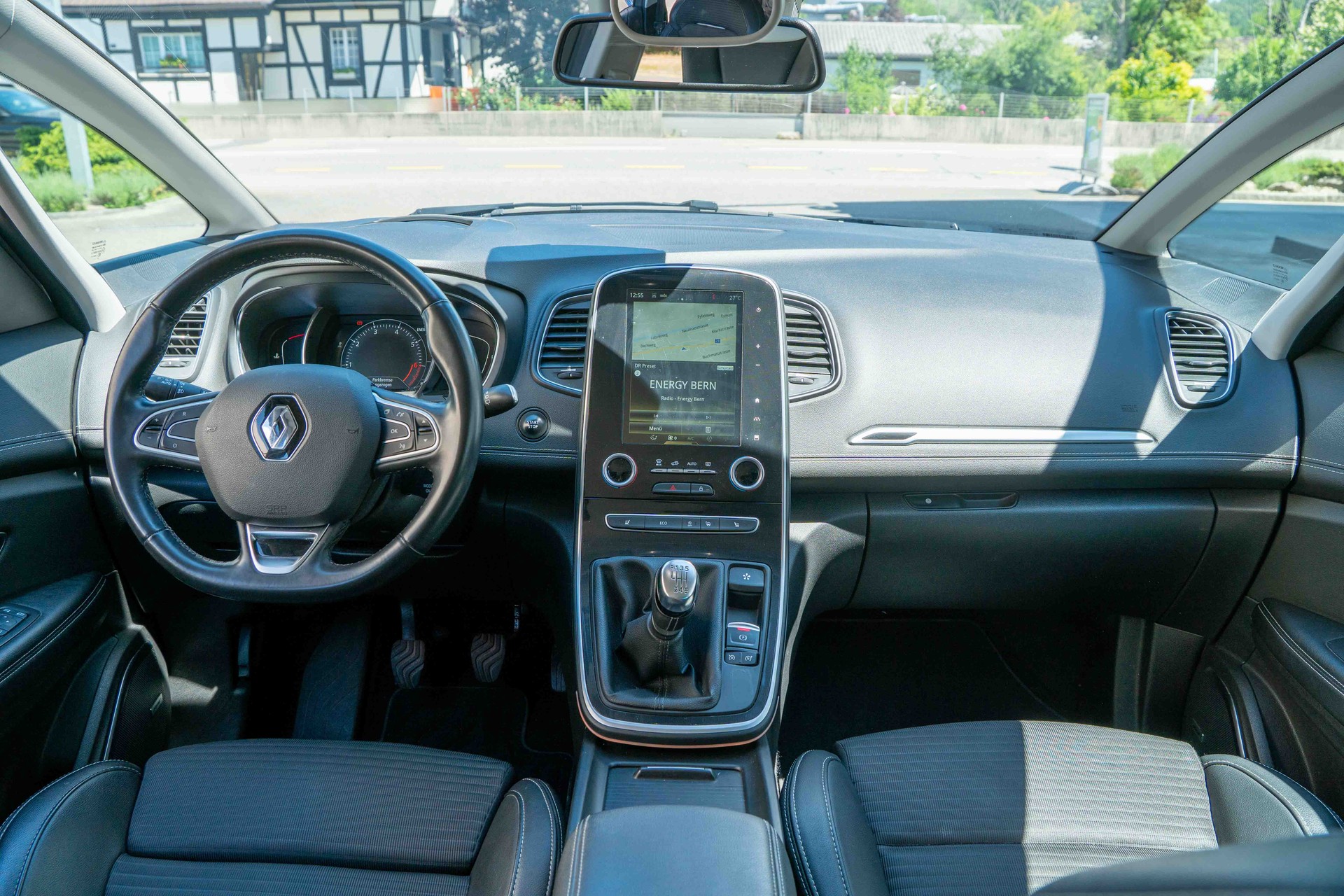 RENAULT Grand Scénic 1.2 16V Turbo Bose 7 Plätzer-image-8