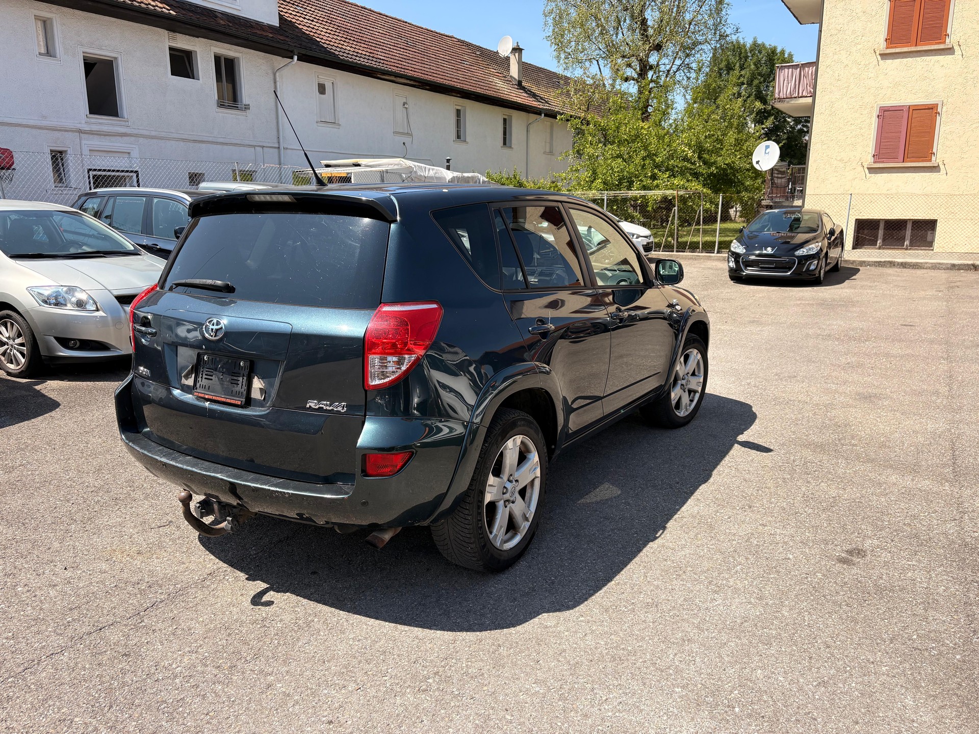 TOYOTA RAV-4 2.2D-4 D CleanPower Linea Luna-image-3
