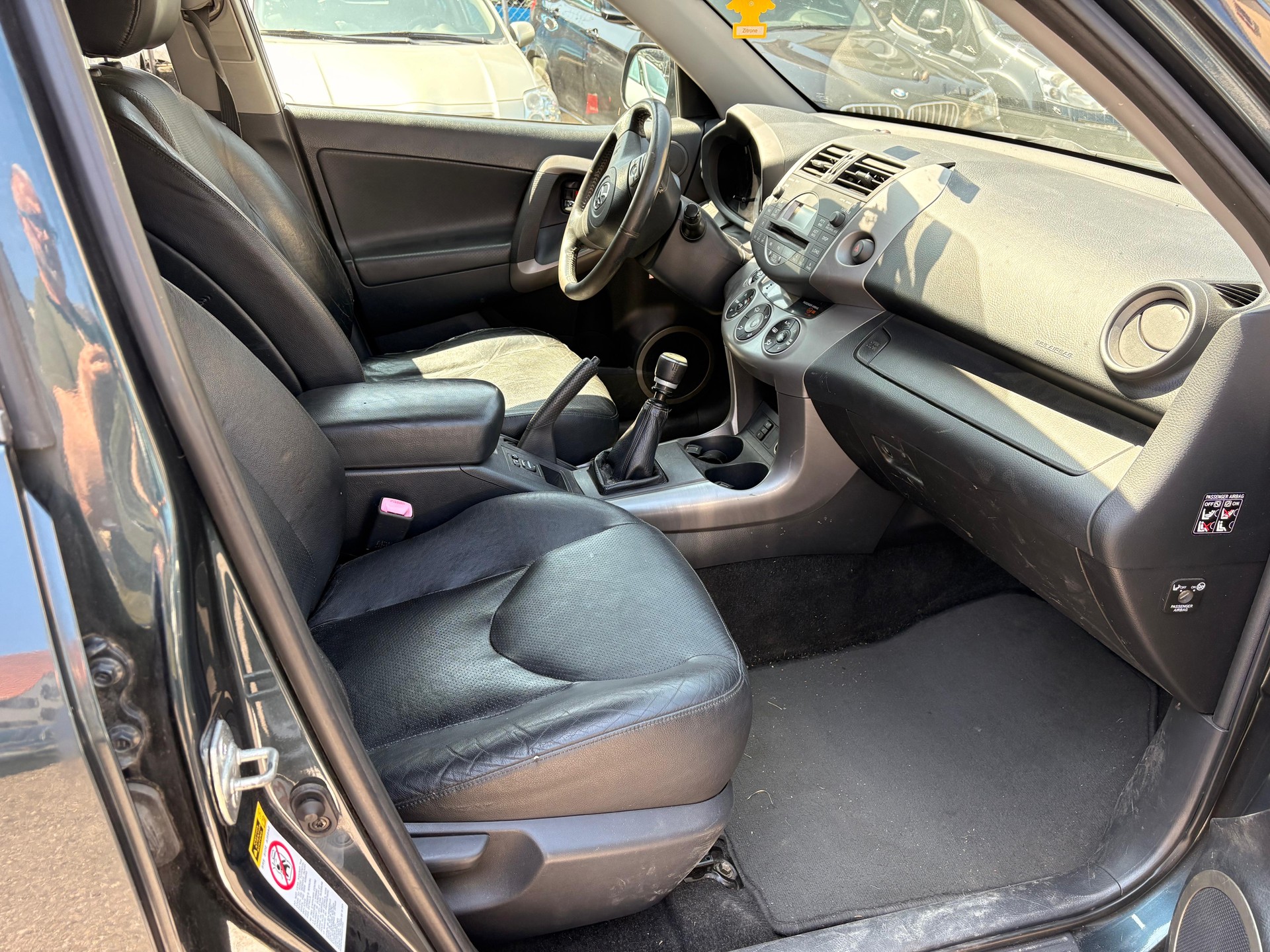 TOYOTA RAV-4 2.2D-4 D CleanPower Linea Luna-image-4
