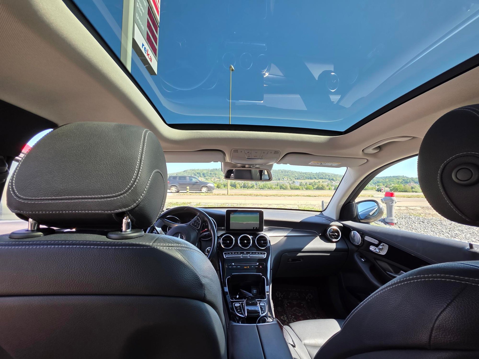 MERCEDES-BENZ GLC 250 Exclusive 4m-image-3