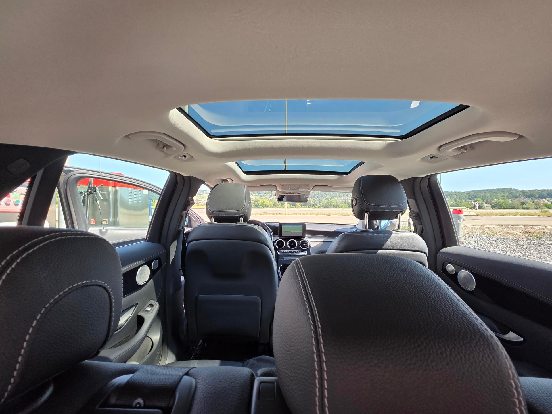 MERCEDES-BENZ GLC 250 Exclusive 4m-image-1