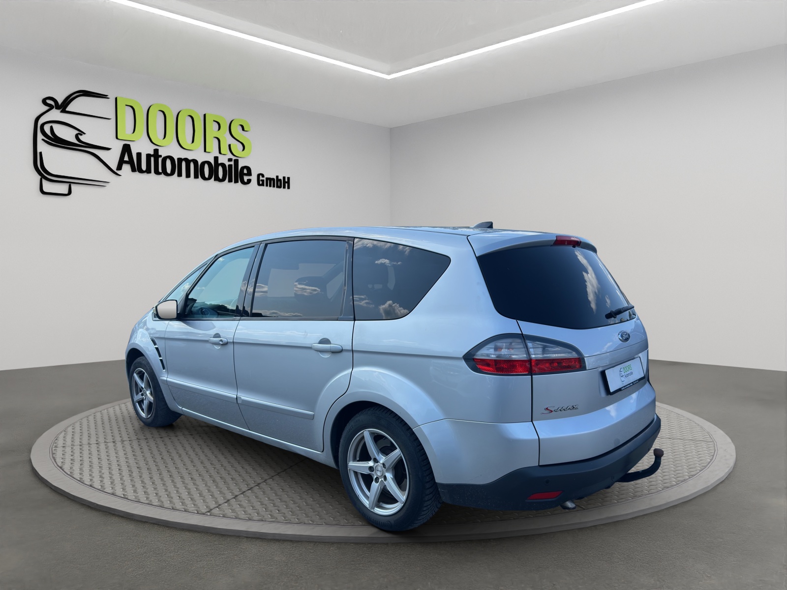FORD S-Max 2.0 TDCi Titanium Automatic-image-6