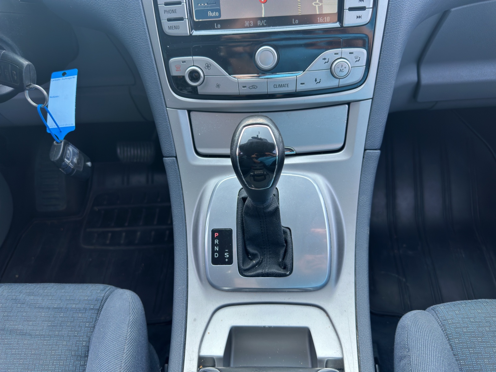 FORD S-Max 2.0 TDCi Titanium Automatic-image-12