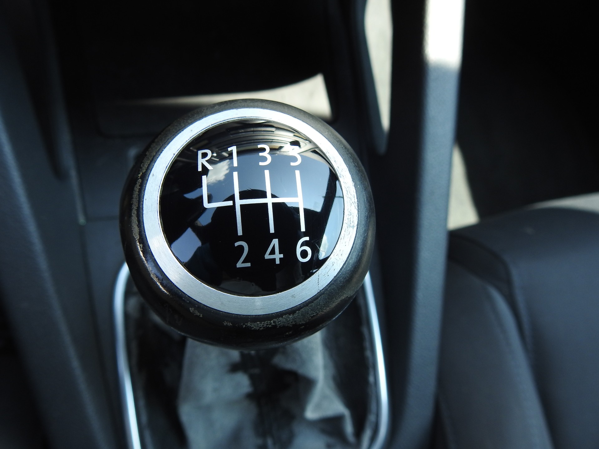 VW Golf 2.0 TFSI GTI-image-19