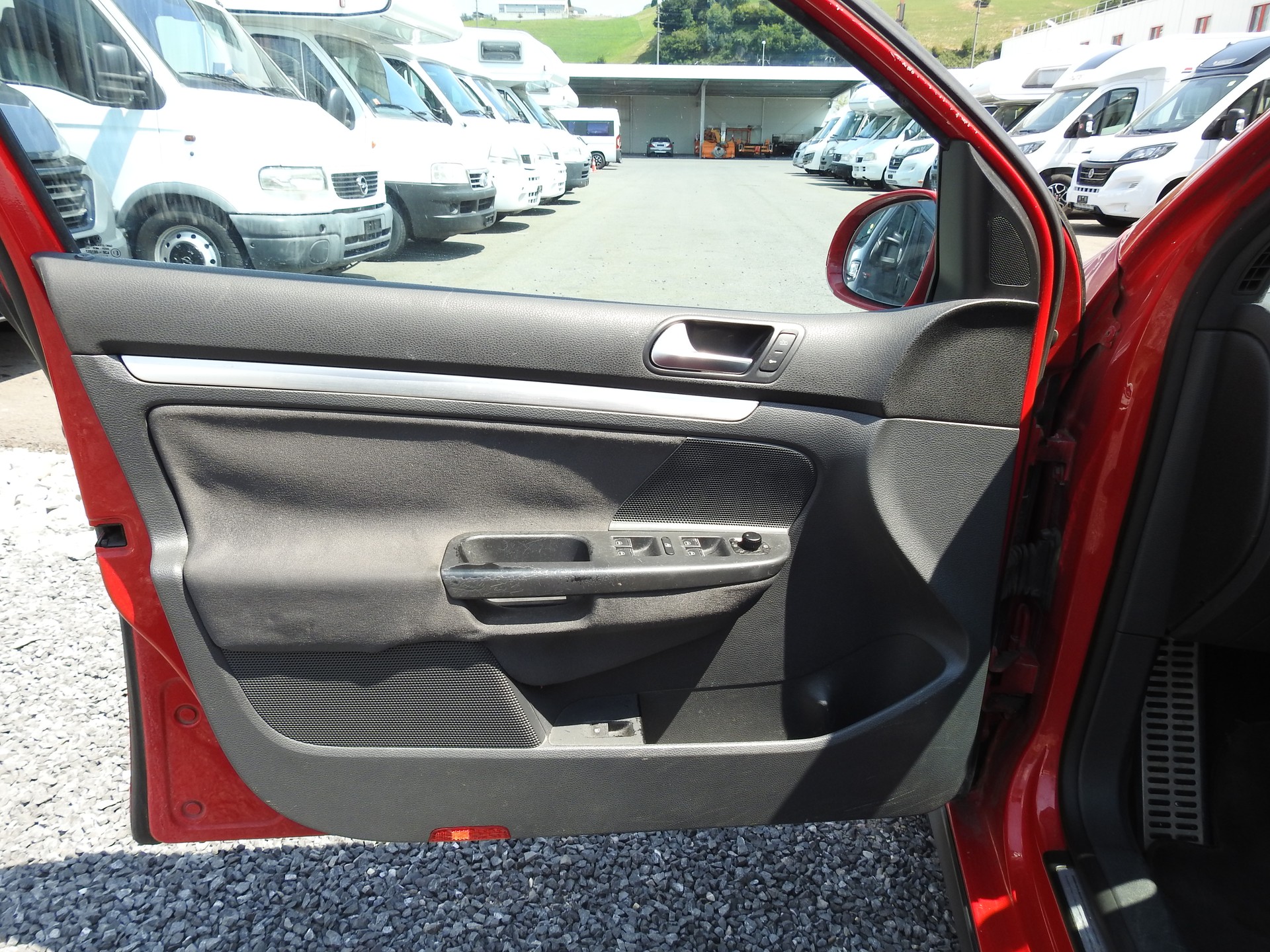 VW Golf 2.0 TFSI GTI-image-10