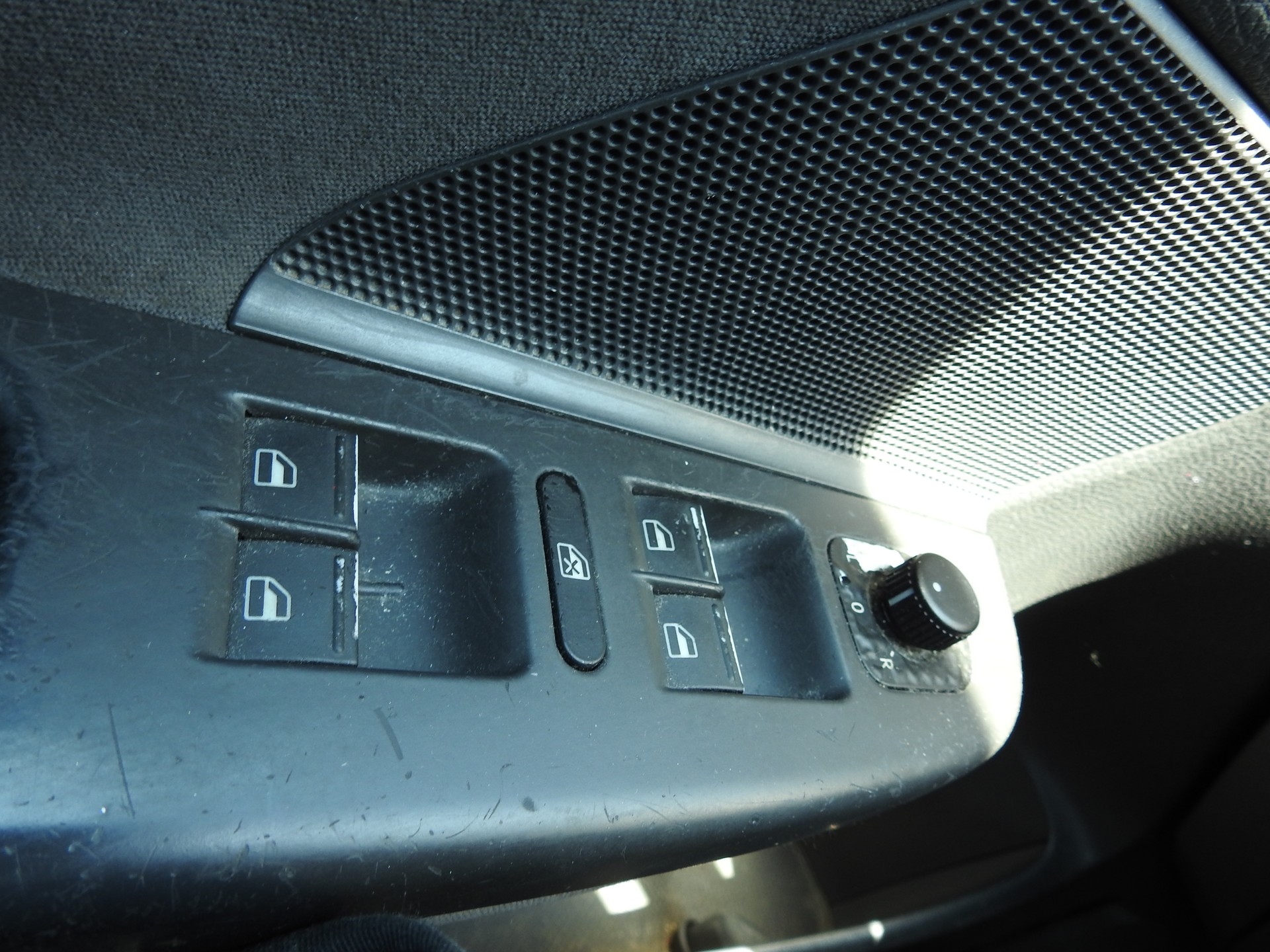 VW Golf 2.0 TFSI GTI-image-20