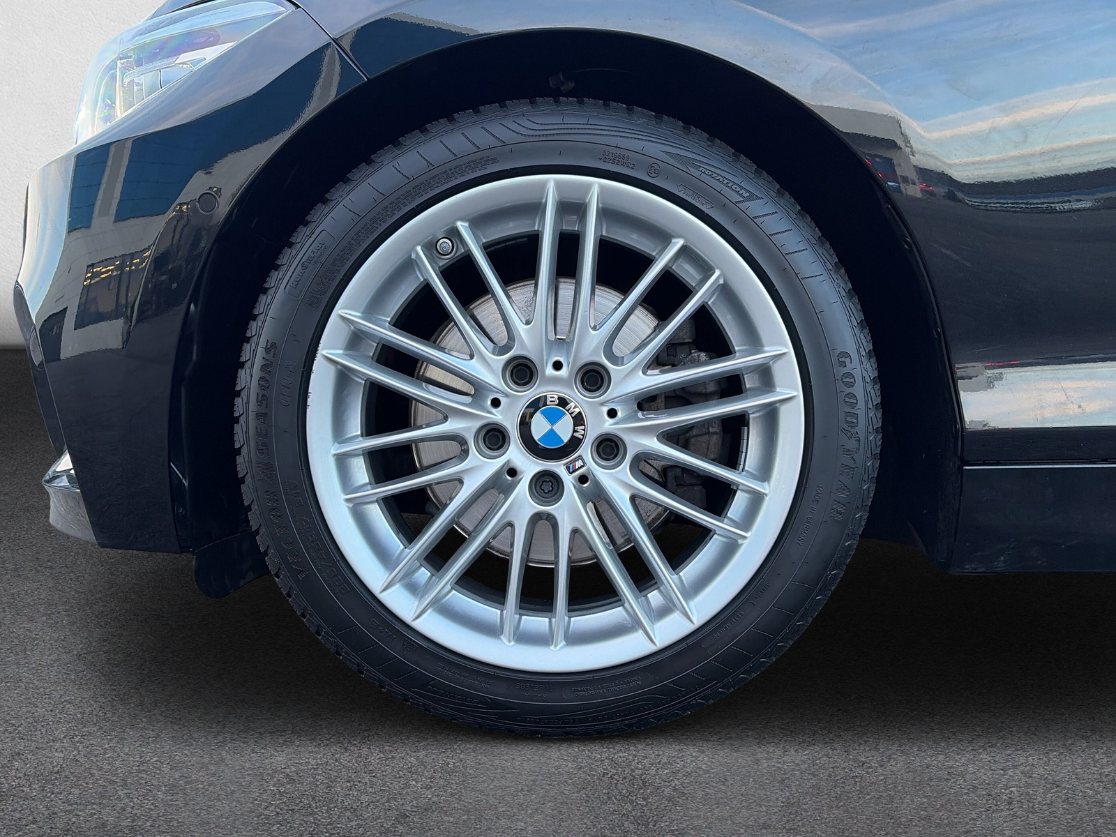 BMW 220i Cabrio M Sport F23 (CH)-image-8