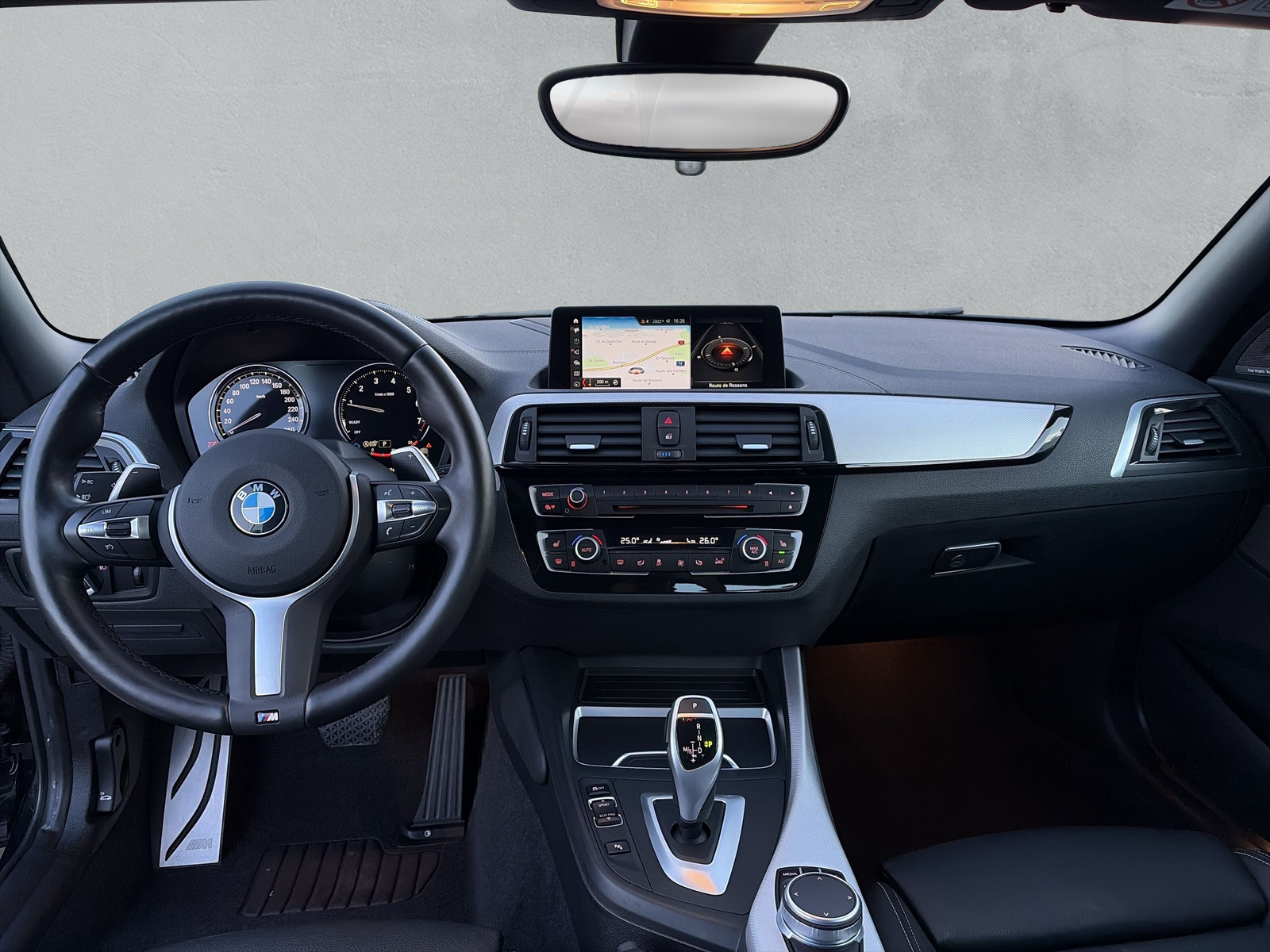 BMW 220i Cabrio M Sport F23 (CH)-image-12