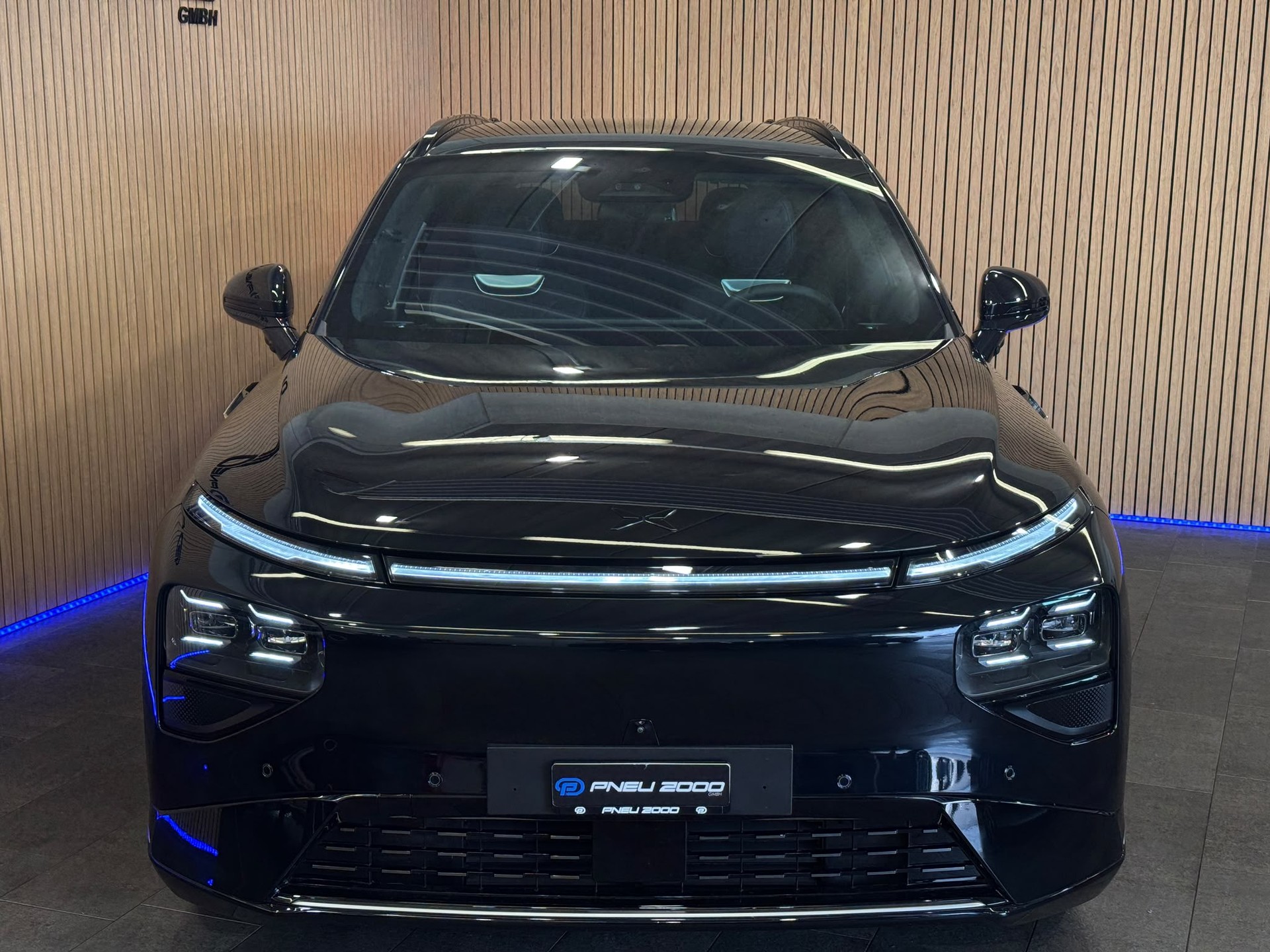 XPENG G9 93kWh Performance AWD-image-1
