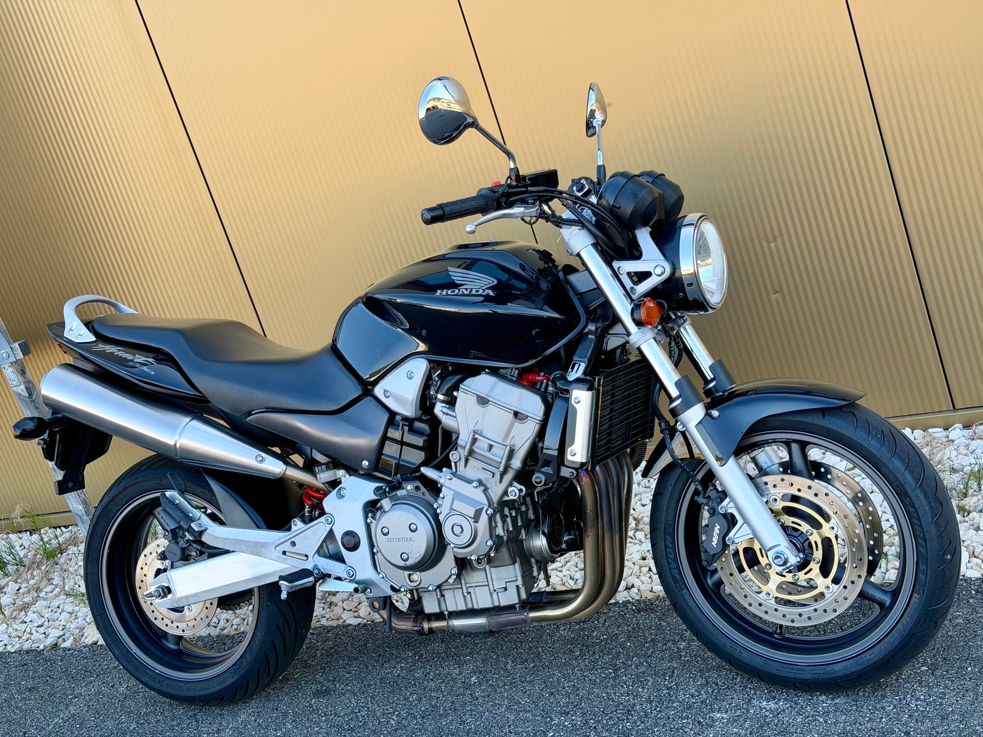HONDA CB 900 F Hornet-showroom-element-2