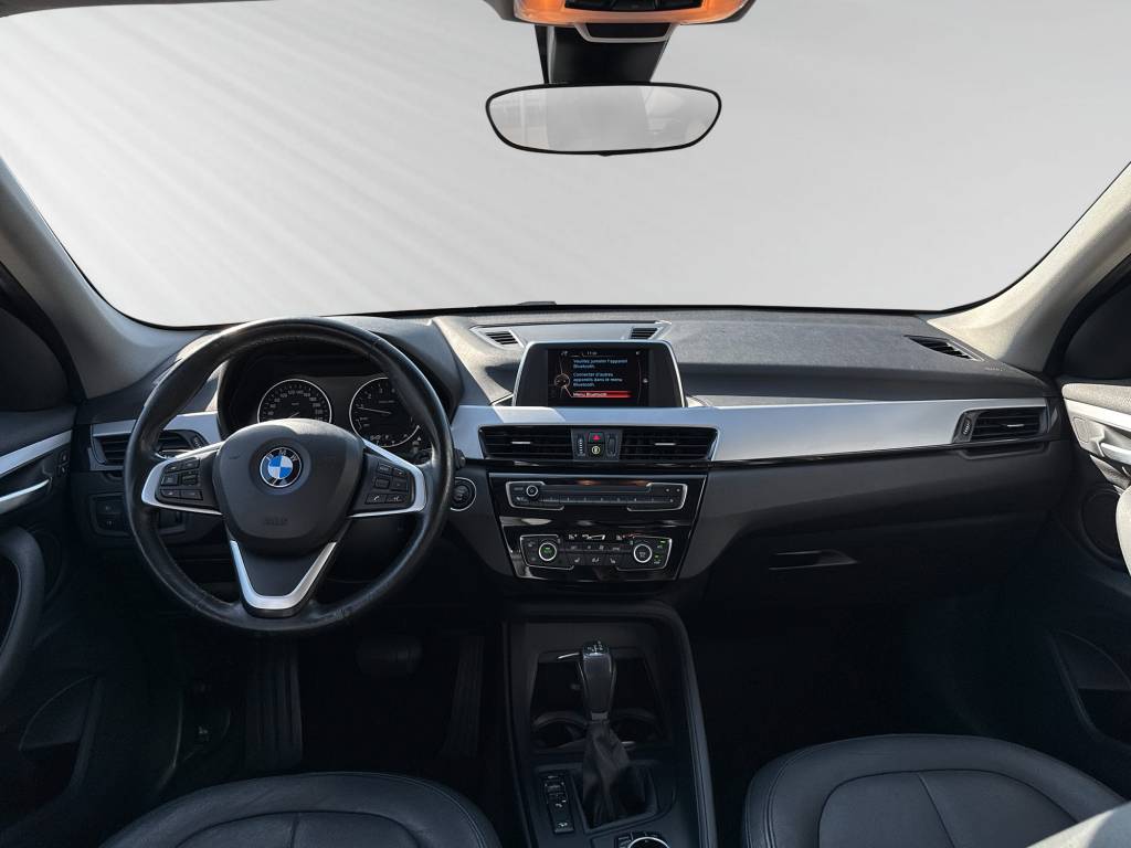 BMW X1 xDrive 20i Steptronic-image-6