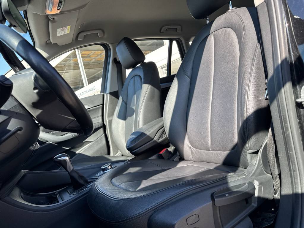 BMW X1 xDrive 20i Steptronic-image-10