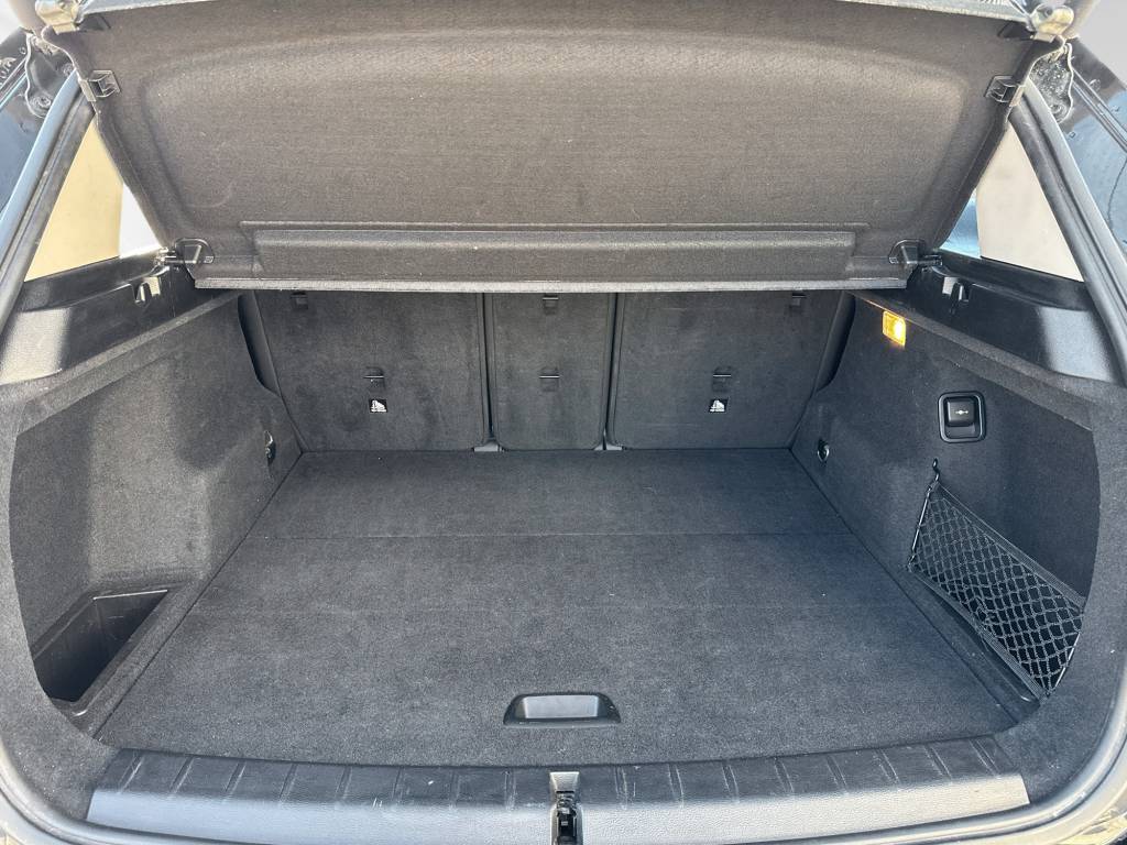 BMW X1 xDrive 20i Steptronic-image-8