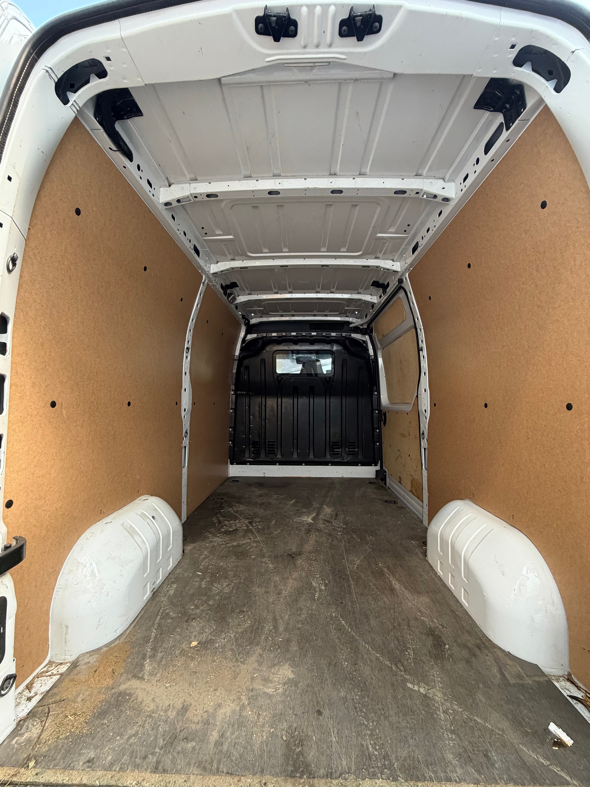 RENAULT Master T33 2.3 Blue dCi 135 L2H2-image-8