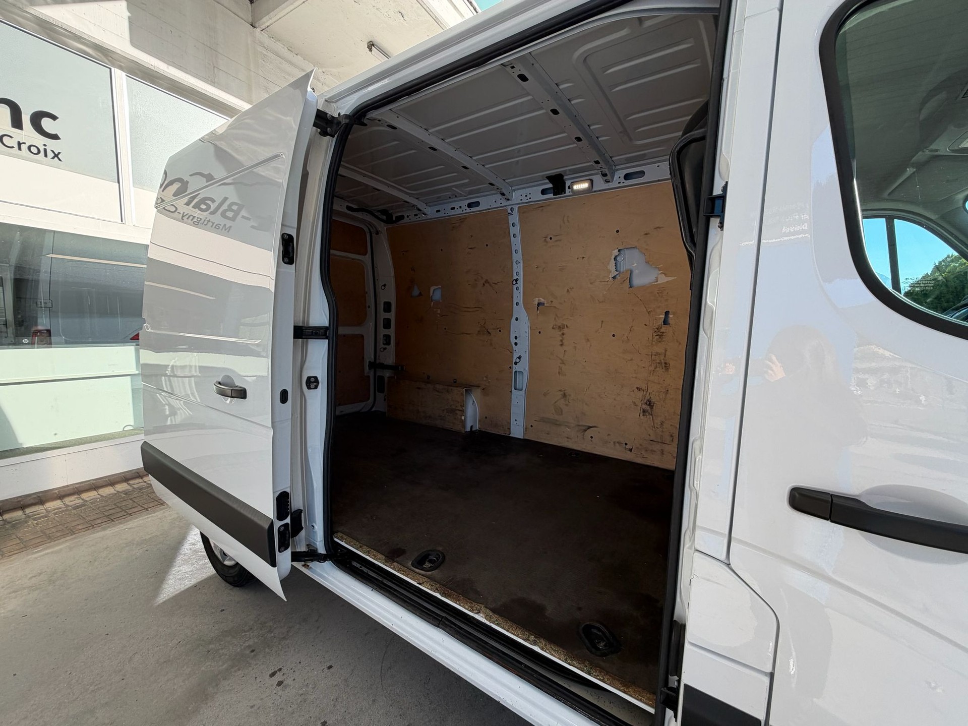 RENAULT Master T33 2.3 Blue dCi 135 L2H2-image-6