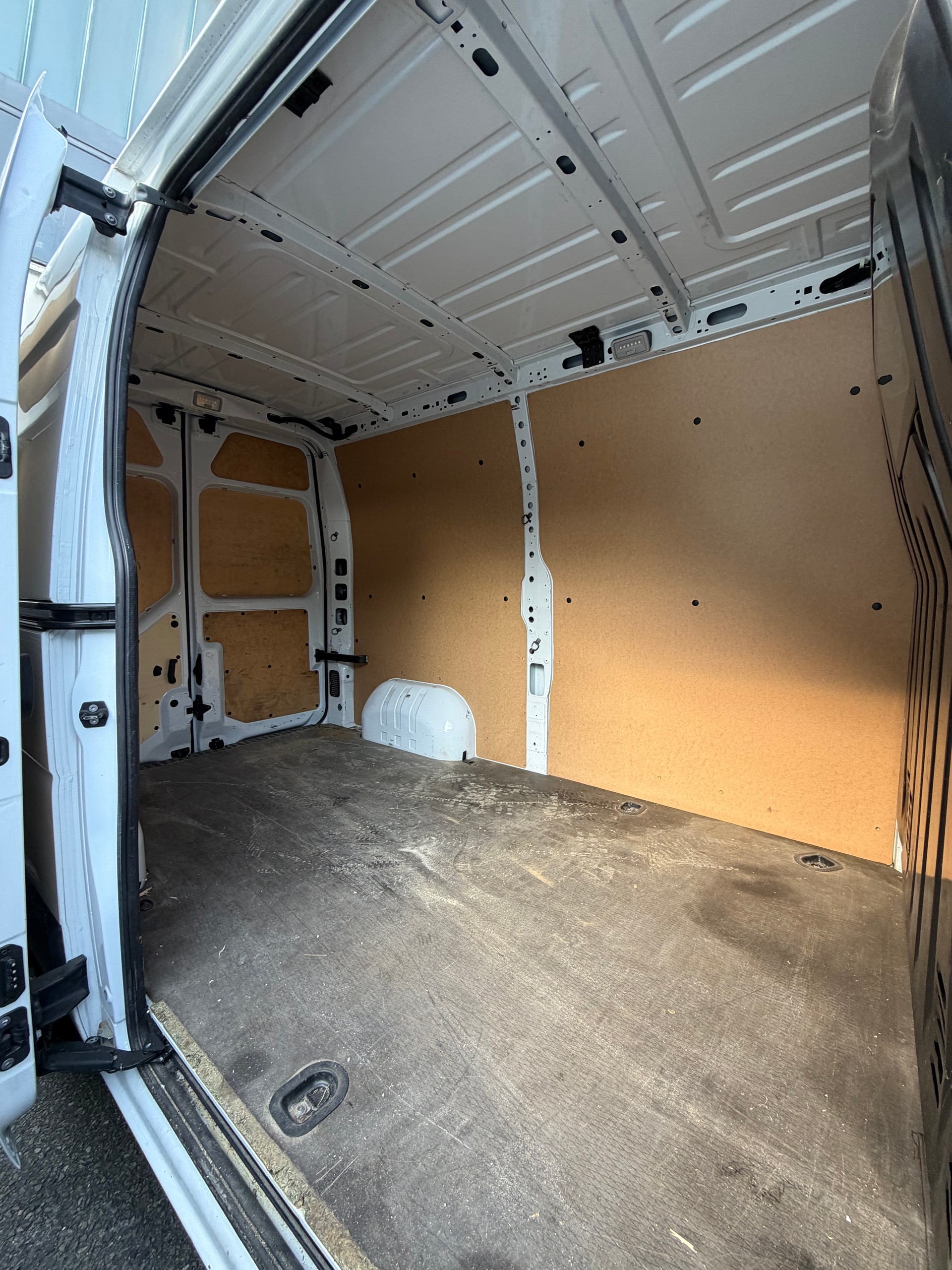 RENAULT Master T33 2.3 Blue dCi 135 L2H2-image-9
