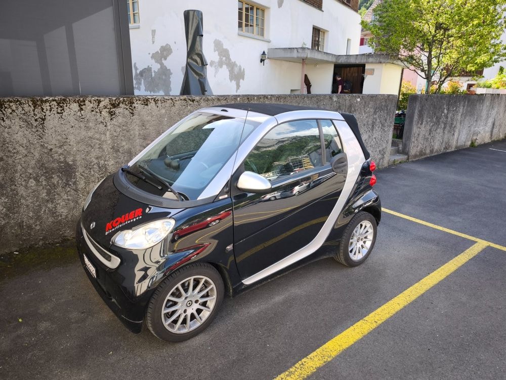 SMART Cabrio-image-1