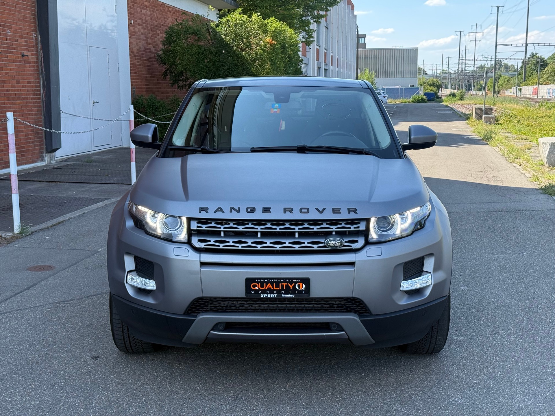 LAND ROVER Range Rover Evoque 2.2 TD4 Prestige AT9-image-0