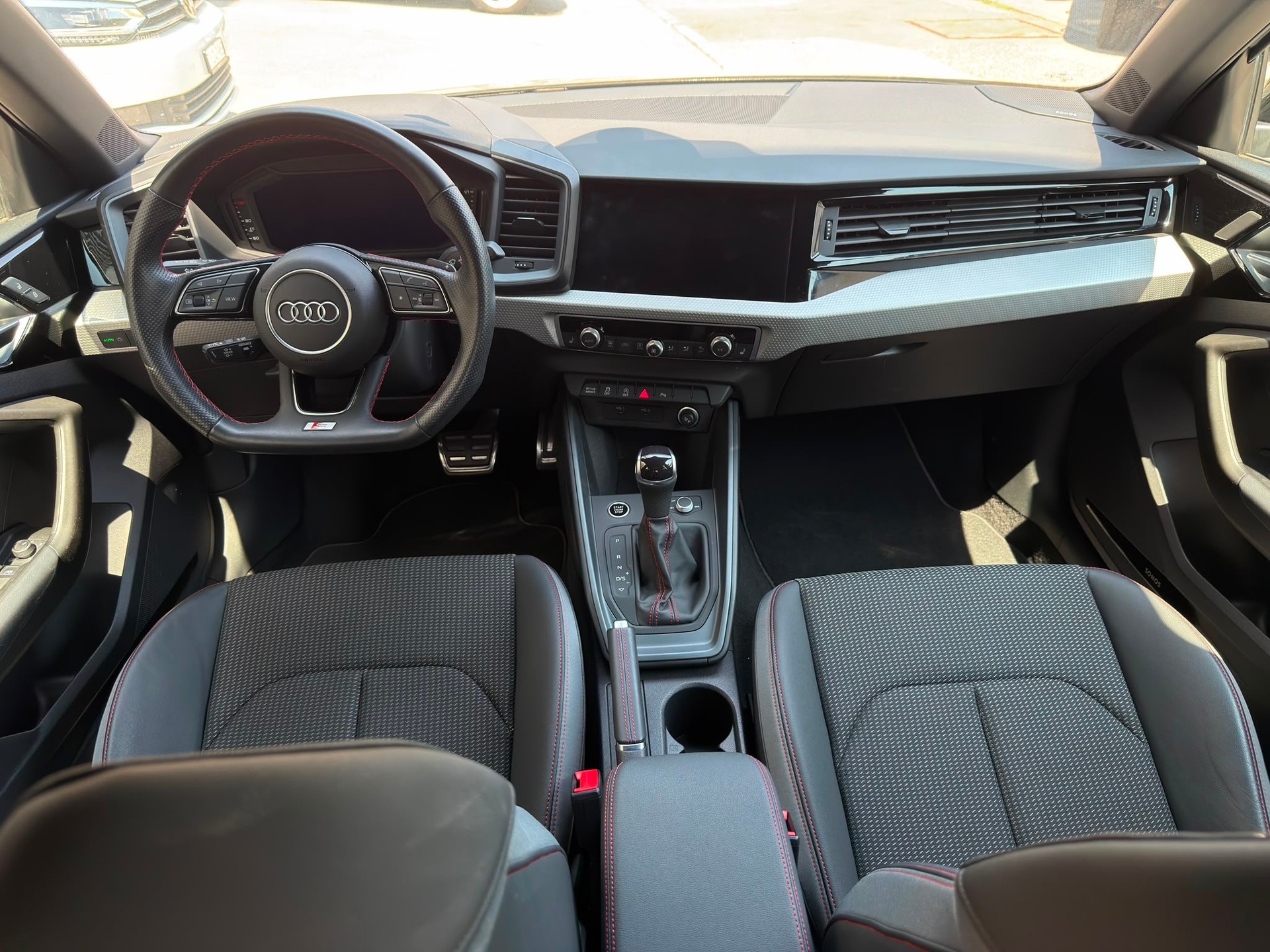 AUDI 1.5 35 TFSI S Line S-Tronic-image-4