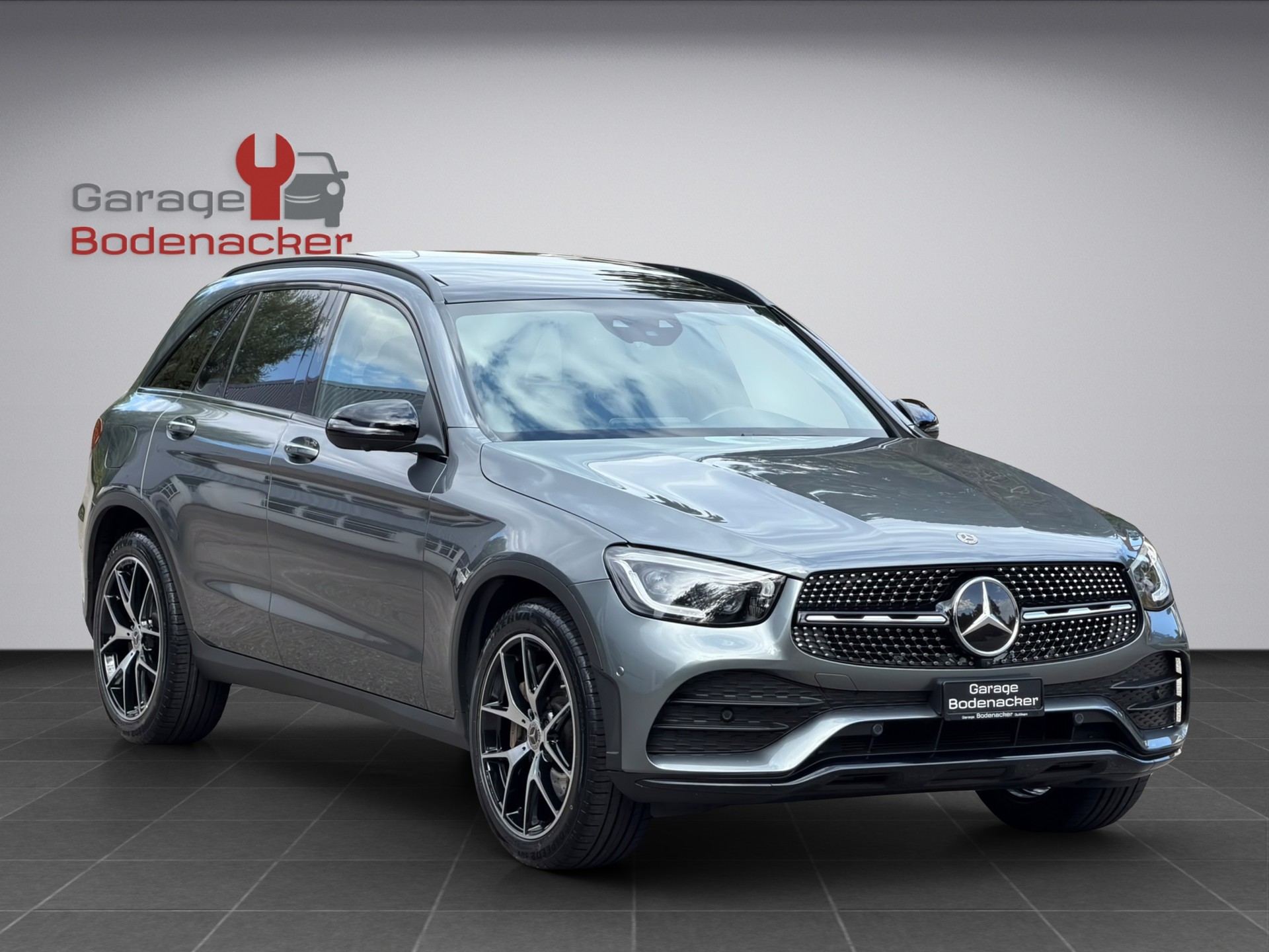 MERCEDES-BENZ GLC 220 d AMG Line 4Matic 9G-Tronic * Facelift *-image-6