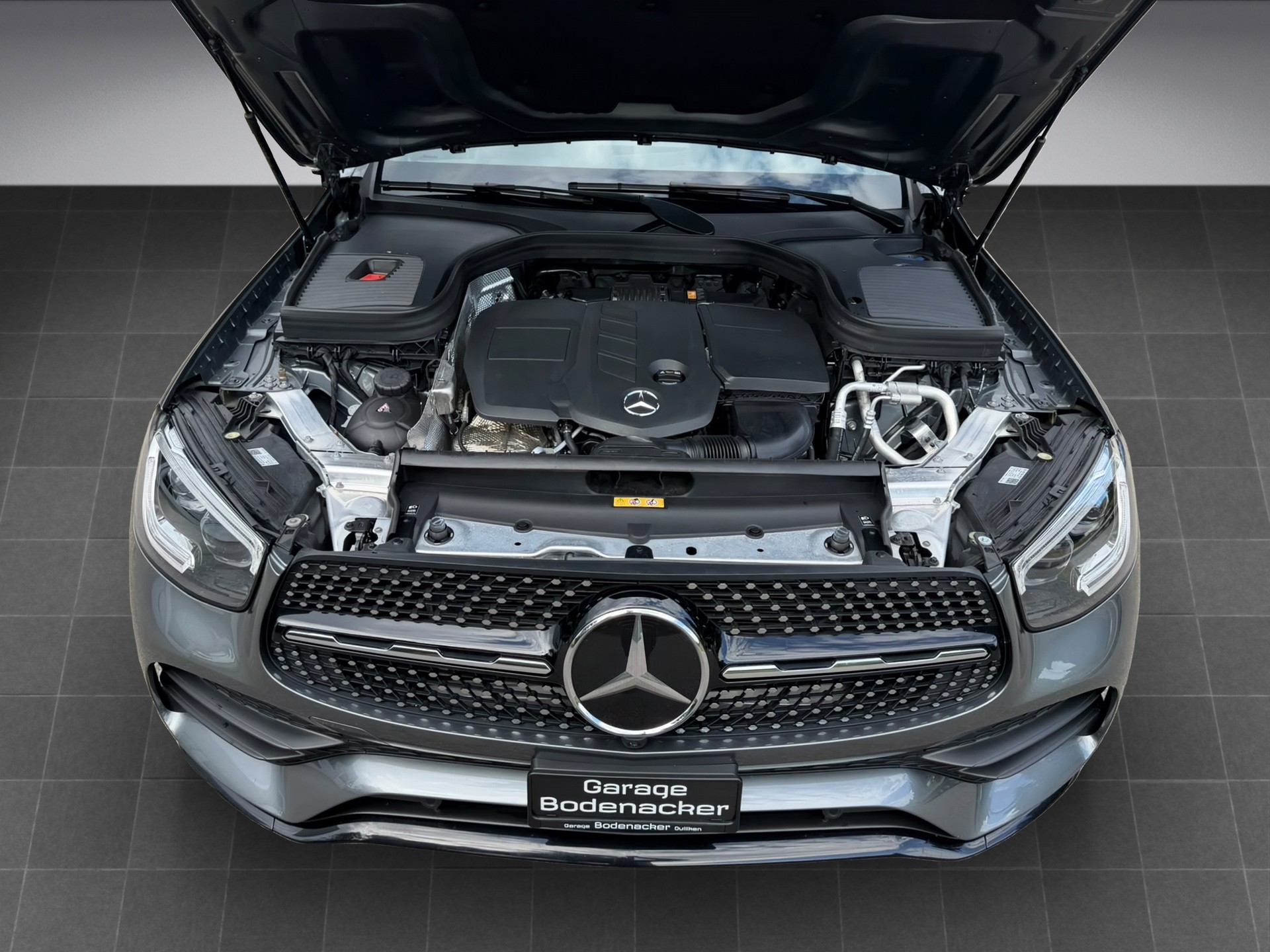 MERCEDES-BENZ GLC 220 d AMG Line 4Matic 9G-Tronic * Facelift *-image-16